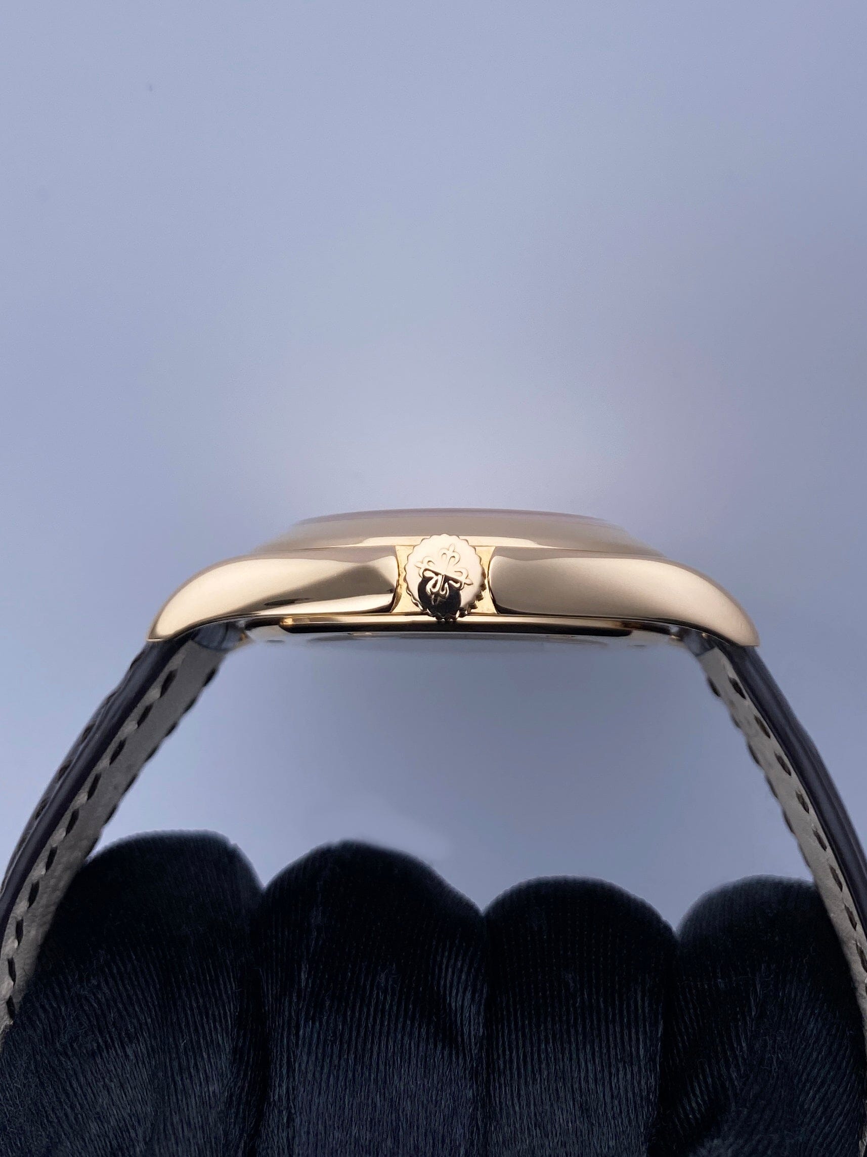 Patek Philippe Calatrava Travel Time 5134R Mens Watch