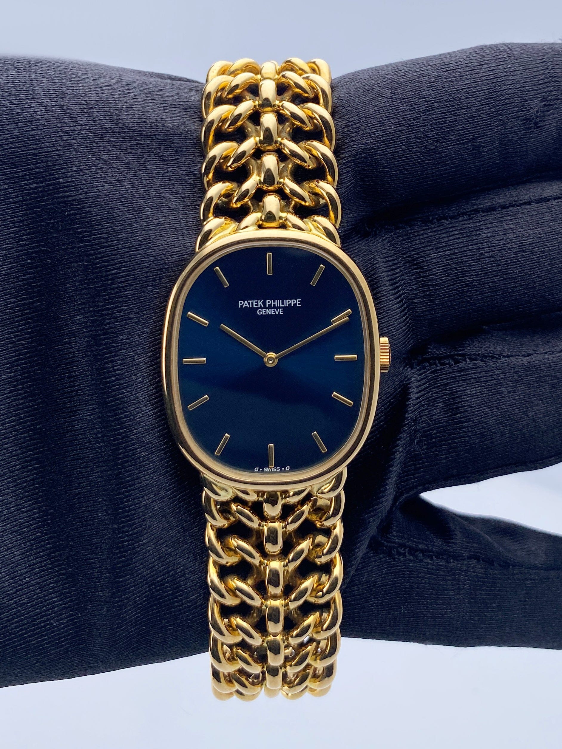 Patek Philippe Ellipse 3848/019 Blue Dial 18K Yellow Gold Ladies Watch With Papers - Virtual