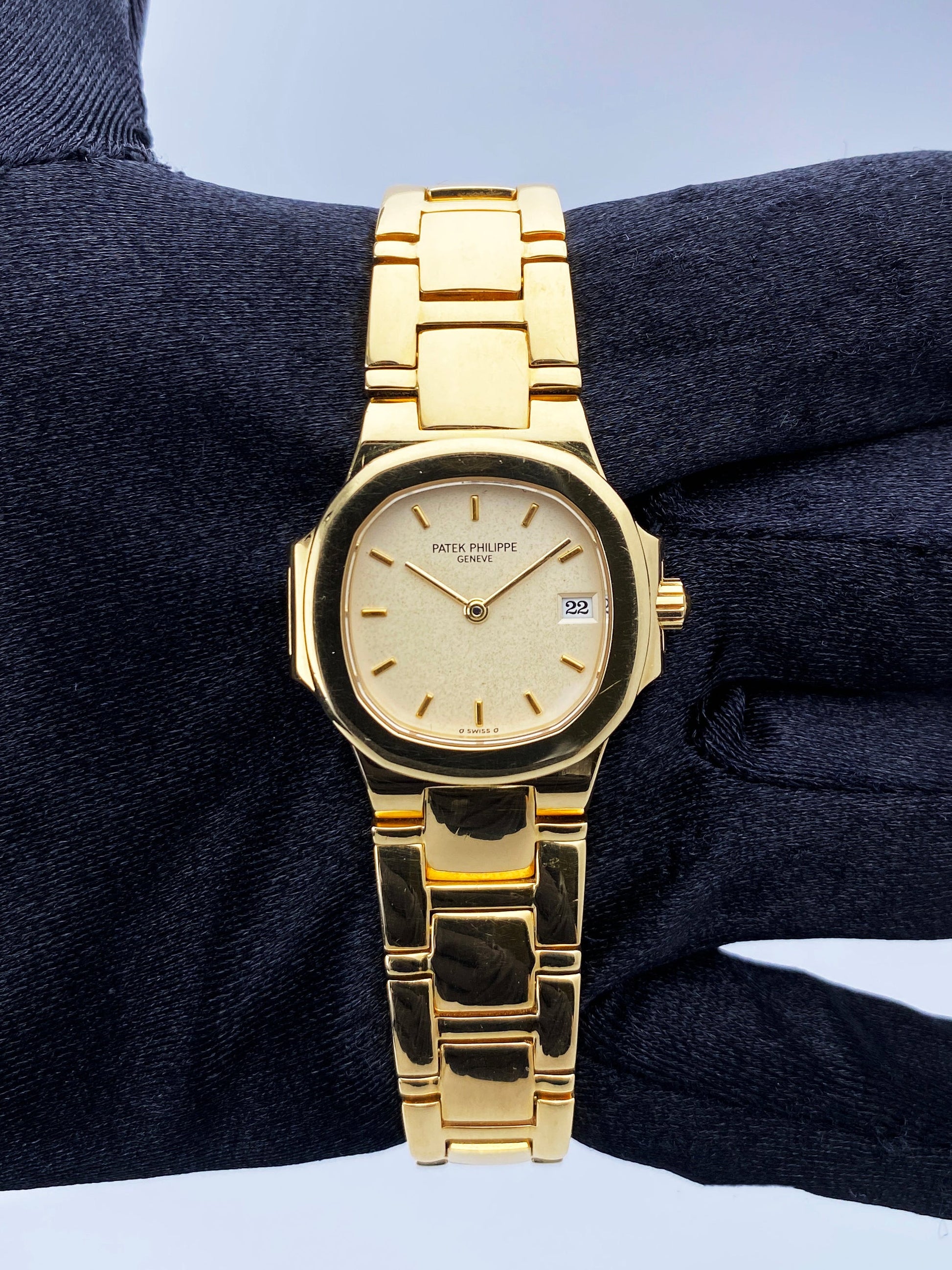 Patek Philippe Nautilus 4700 18K Yellow Gold Ladies Watch