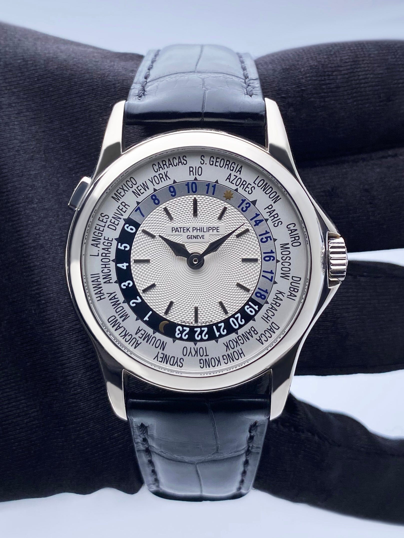 Patek Philippe World Time 5110G 18K White Gold Mens Watch With Archives - Watches