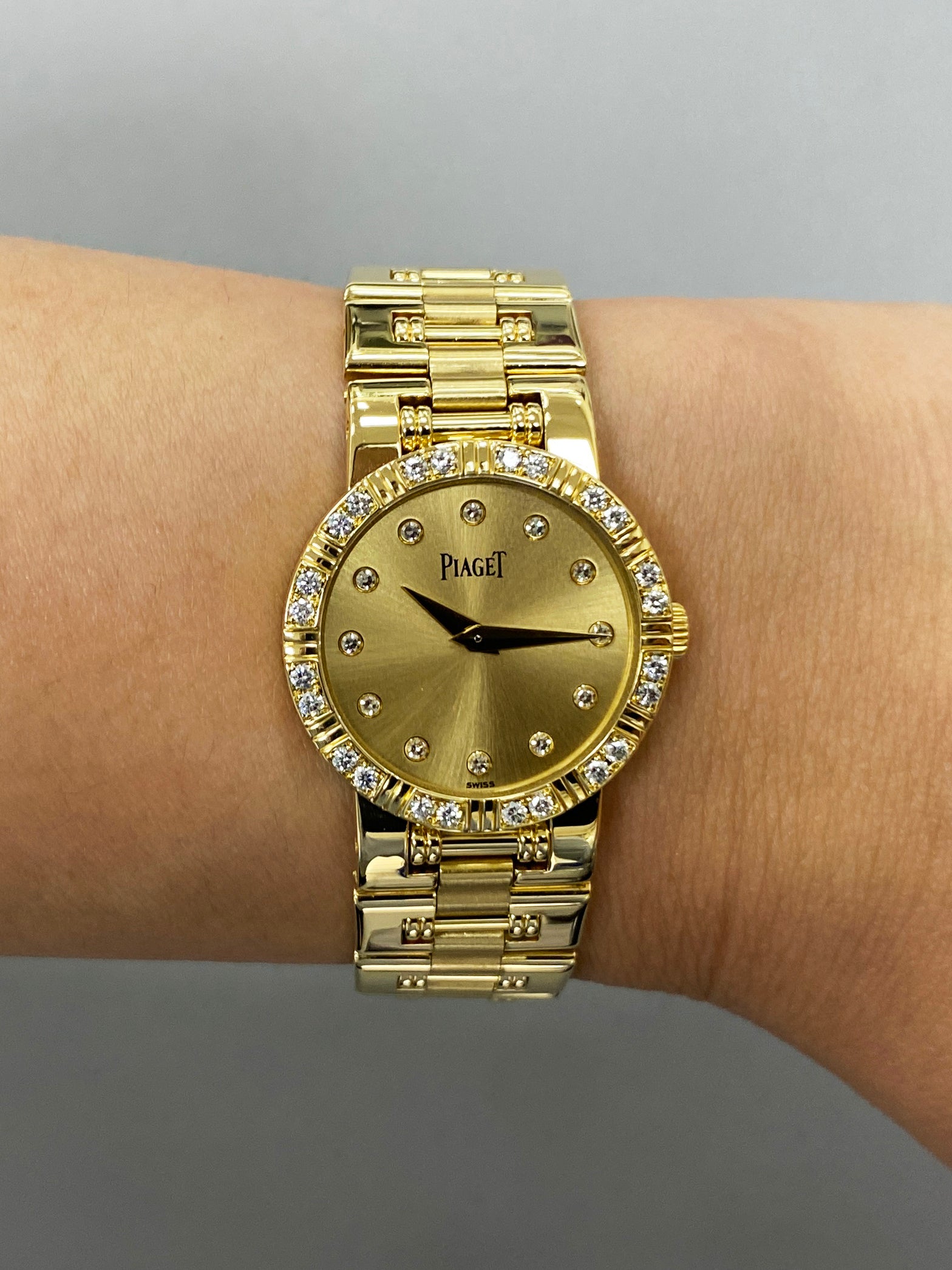 Piaget Dancer 80564 K81 Diamond Dial Ladies Watch - Wristwatch