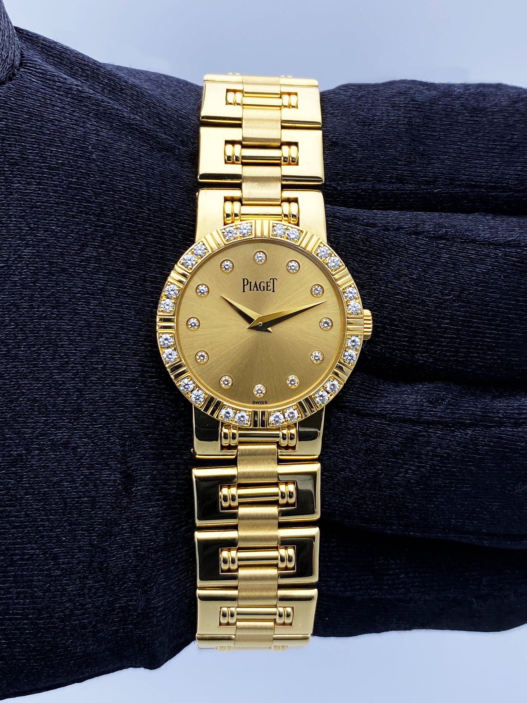 Piaget Dancer 80564 K81 Diamond Dial Ladies Watch - Wristwatch