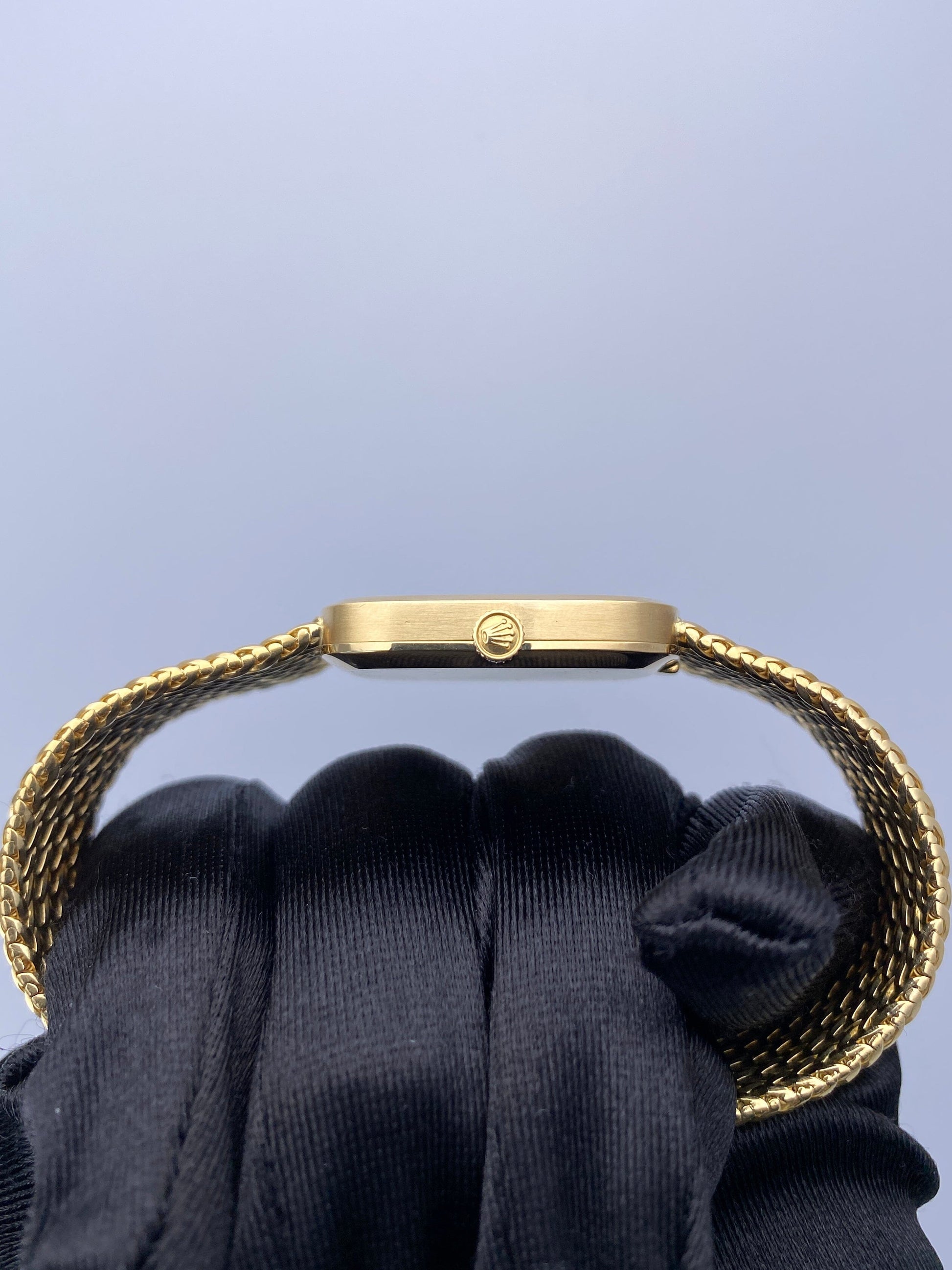 Rolex Cellini 4311 Champagne Dial 18K Yellow Gold Watch Box Papers