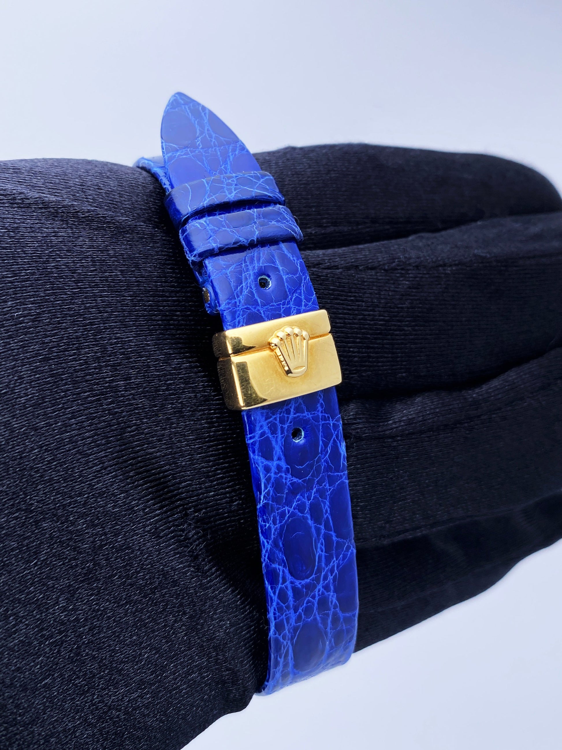 Rolex Cellini 5222 Lapis Dial Diamond Ladies Watch