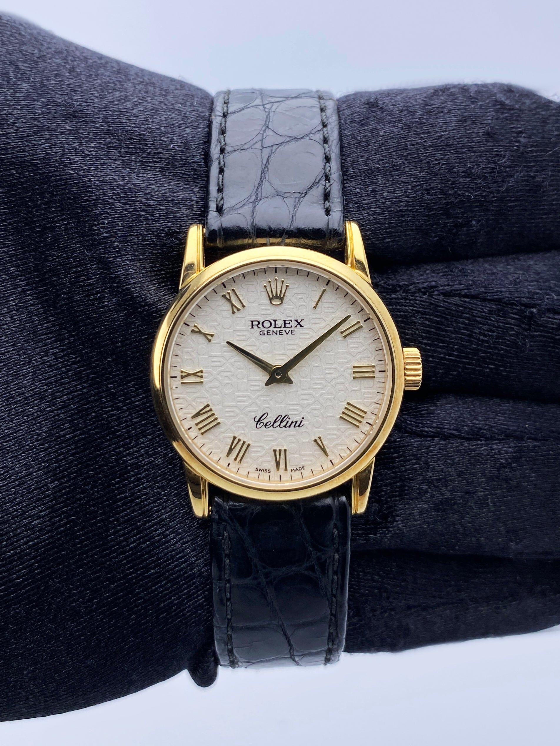 Rolex Cellini 6111/8 Ivory Anniversary Dial Yellow Gold Ladies Watch Box Papers