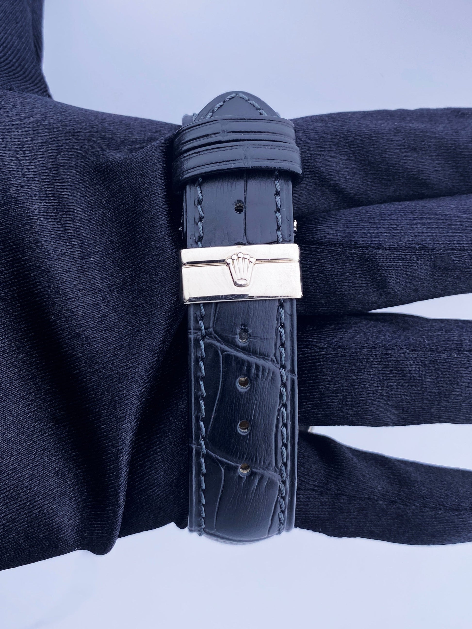 Rolex Cellini Daenos 4243 White & Rose Gold Mens Watch