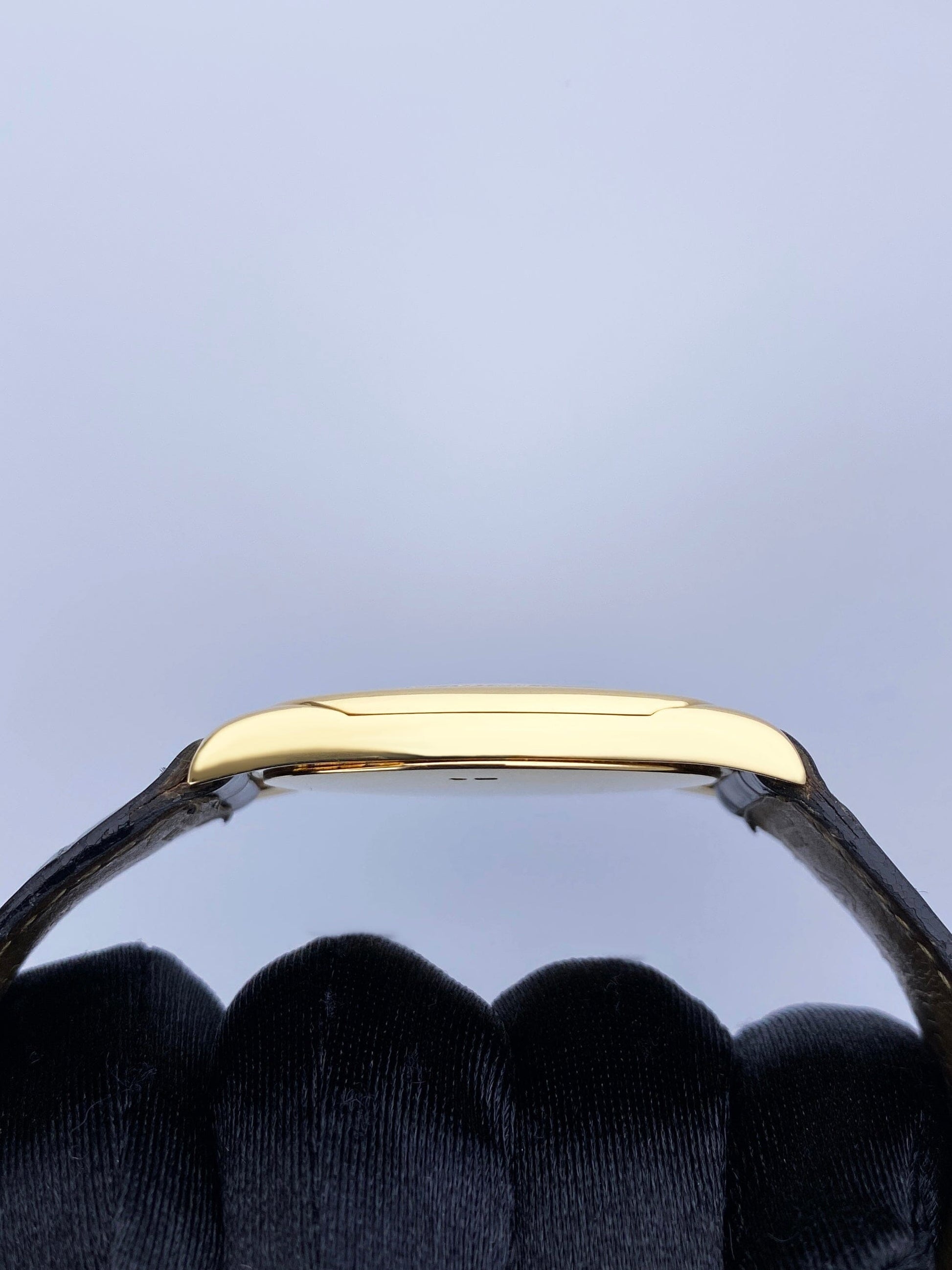 Rolex Cellini Danaos 4233/8 18K Yellow Gold Mens Watch Box Papers