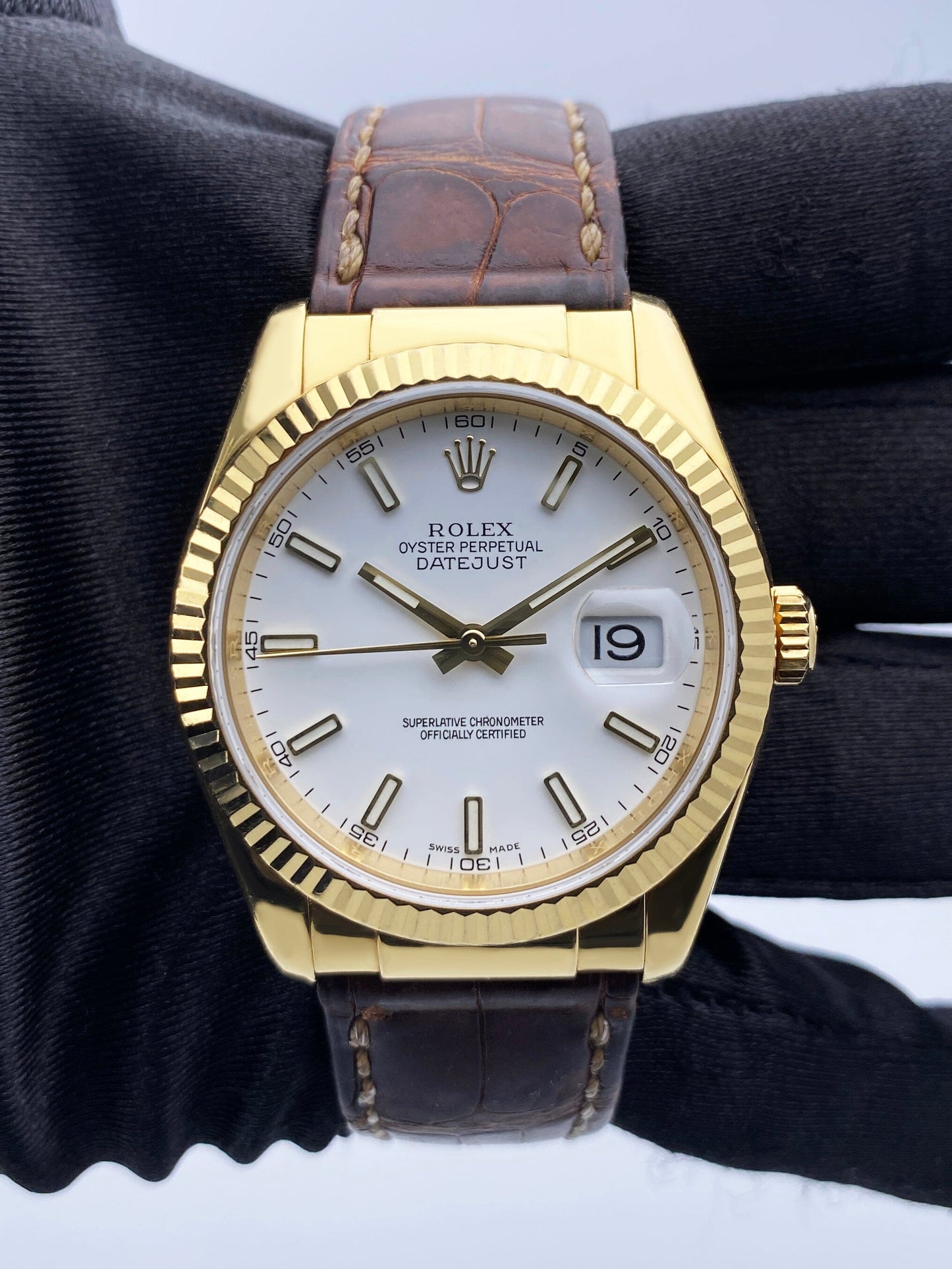 Rolex Datejust 116138 White Dial 18K Yellow Gold Mens Watch - Wristwatch