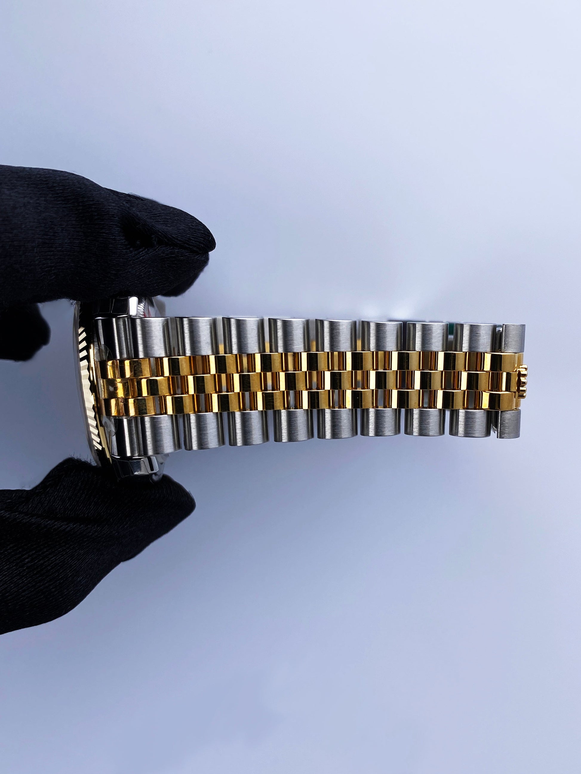 Rolex Datejust 116233 Ivory Anniversary Dial Mens Watch Box Papers