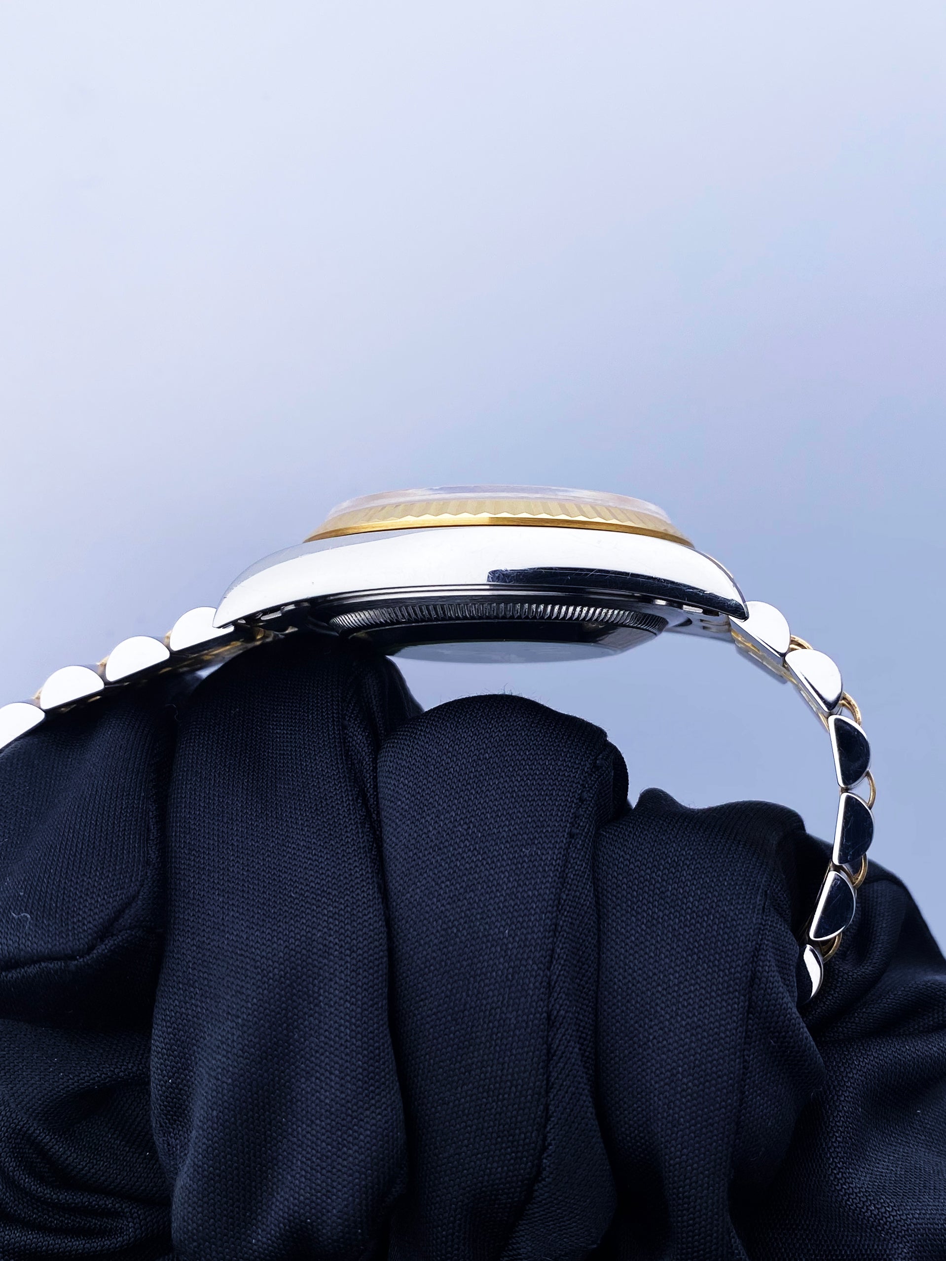 Rolex Datejust 16233 Champagne Dial Mens Watch