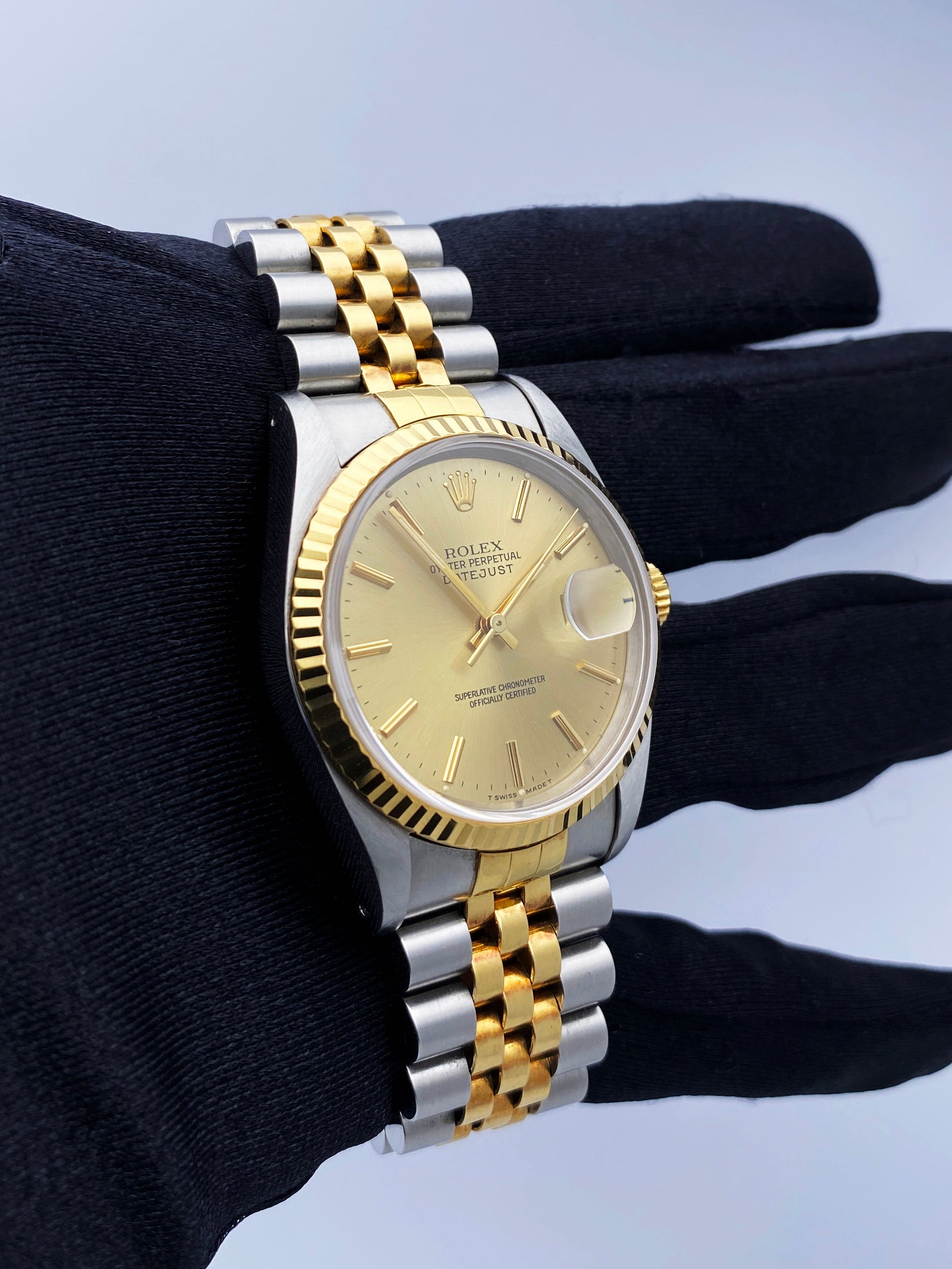 Rolex Datejust 16233 Champagne Dial Mens Watch - Wristwatch