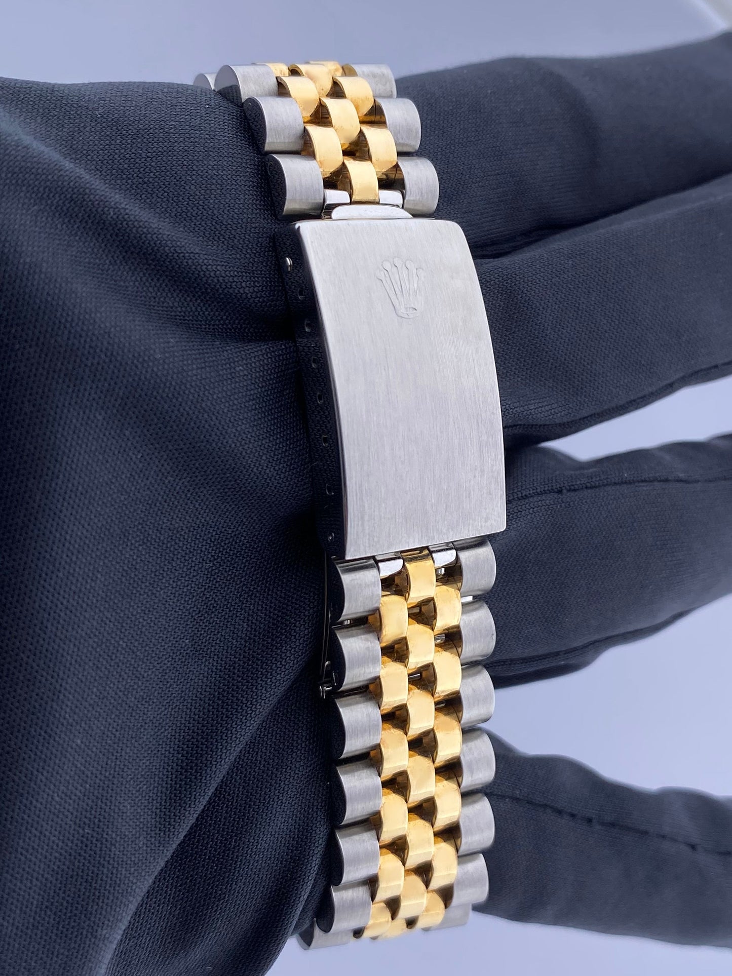 Rolex Datejust 16233 Diamond Dial Men's Watch