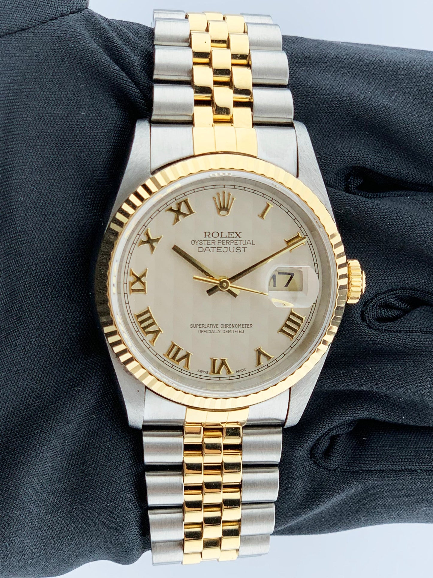 Rolex Datejust 16233 Ivory Pyramid Dial Mens Watch Box & Papers - Wristwatch