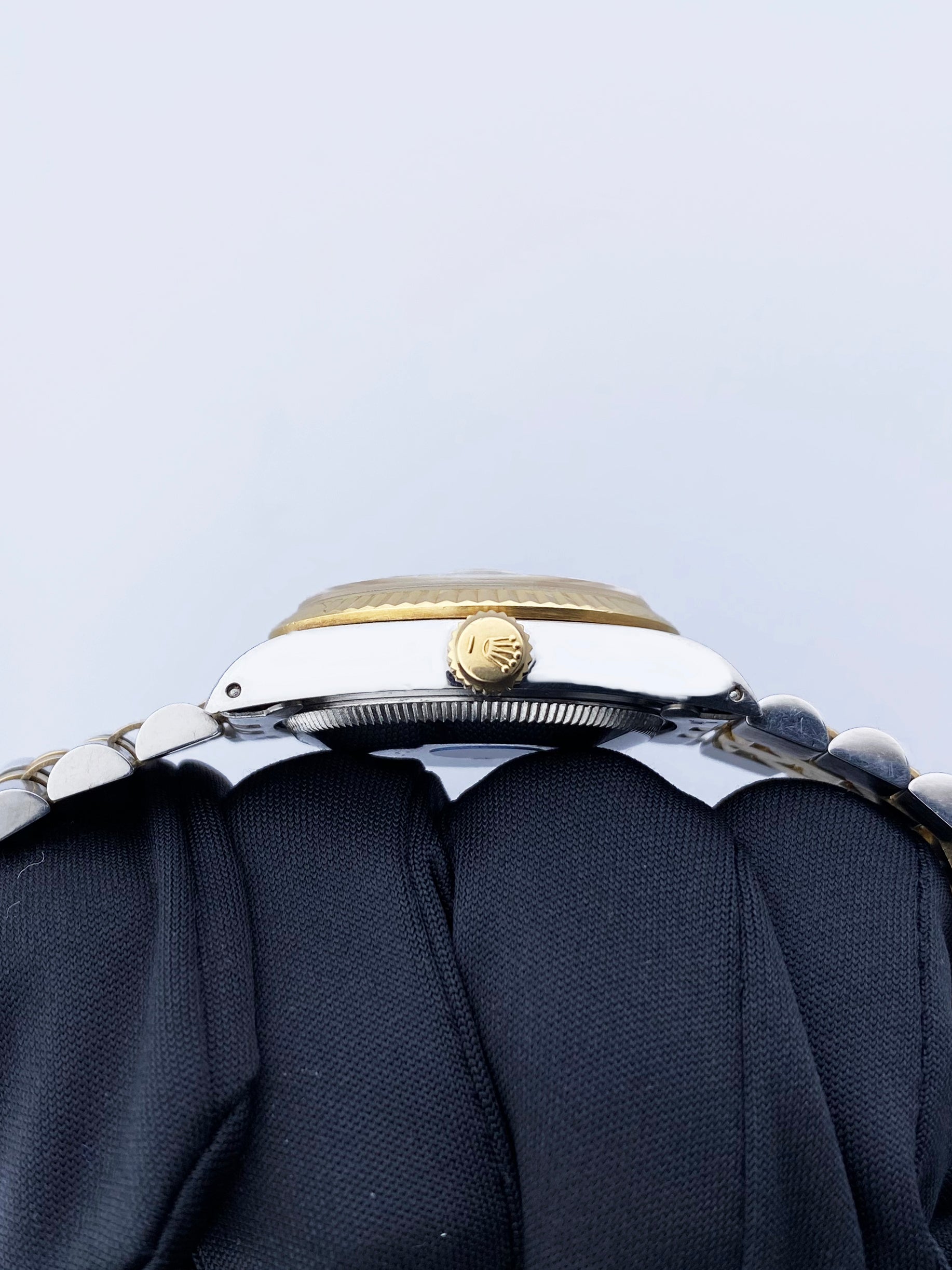 Rolex Datejust 68273 Midsize Champagne Dial Ladies Watch