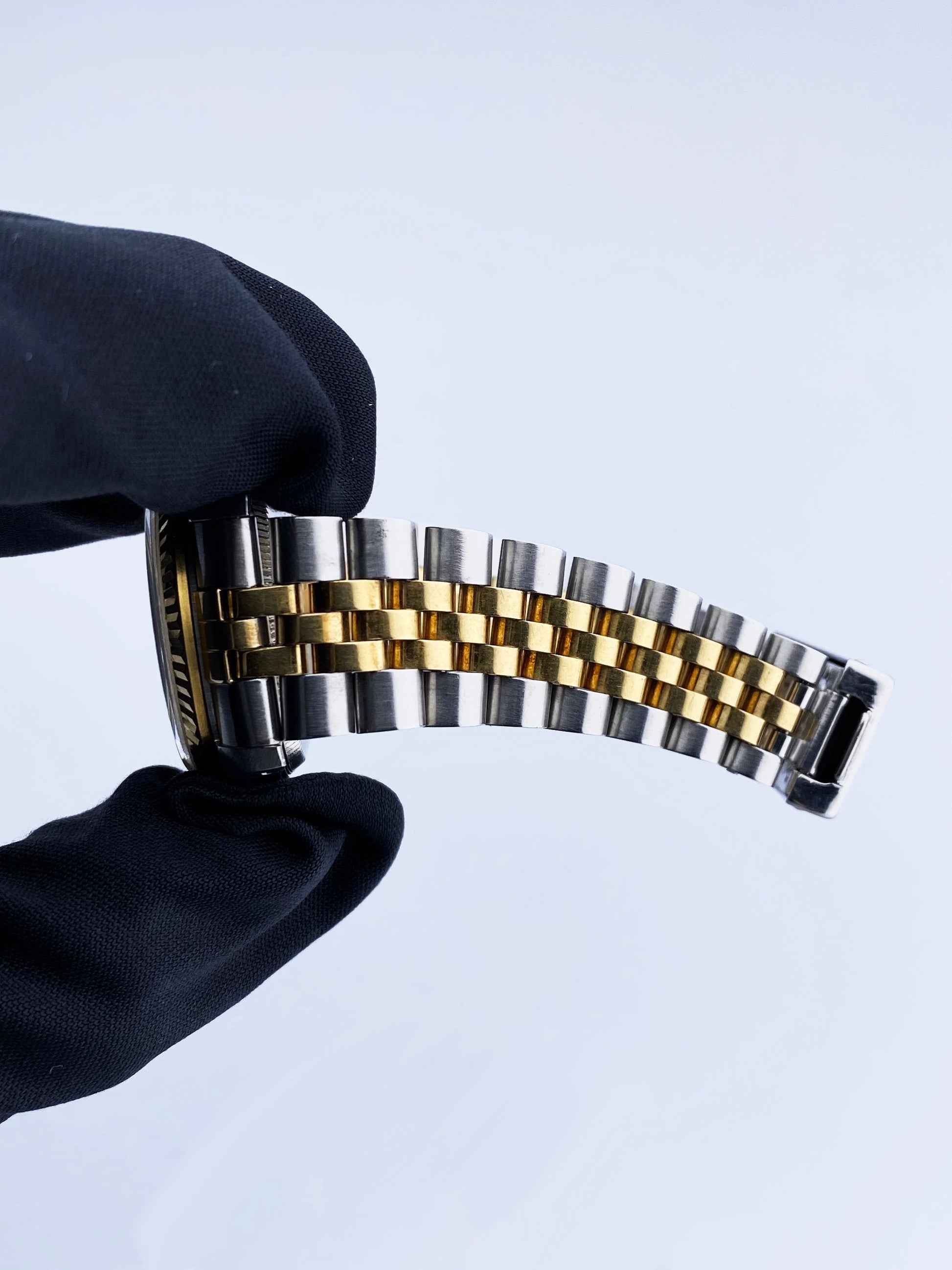 Rolex Datejust 68273 Midsize Champagne Dial Ladies Watch