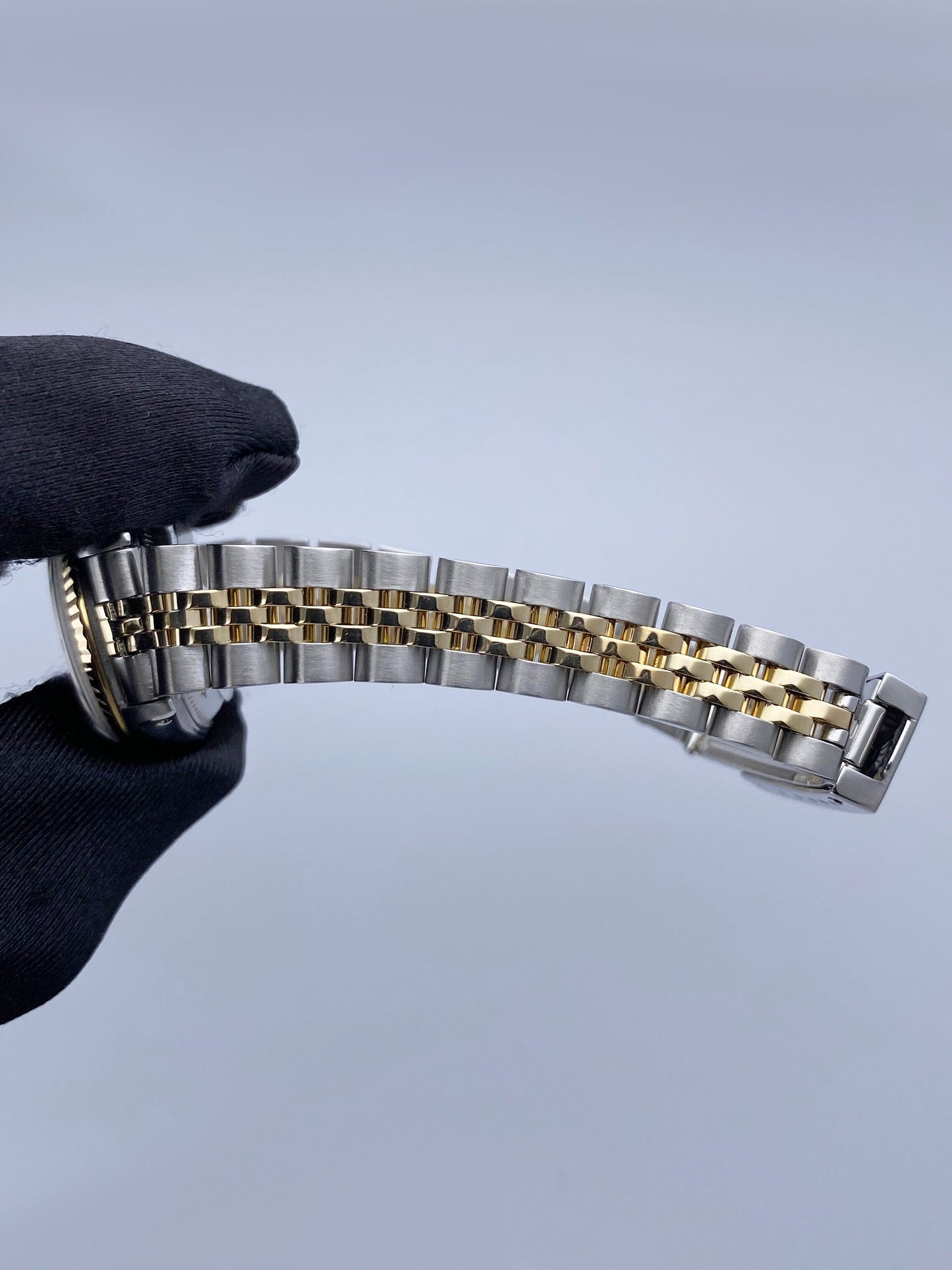 Rolex Datejust 69173 Diamond Champagne Dial Ladies Watch