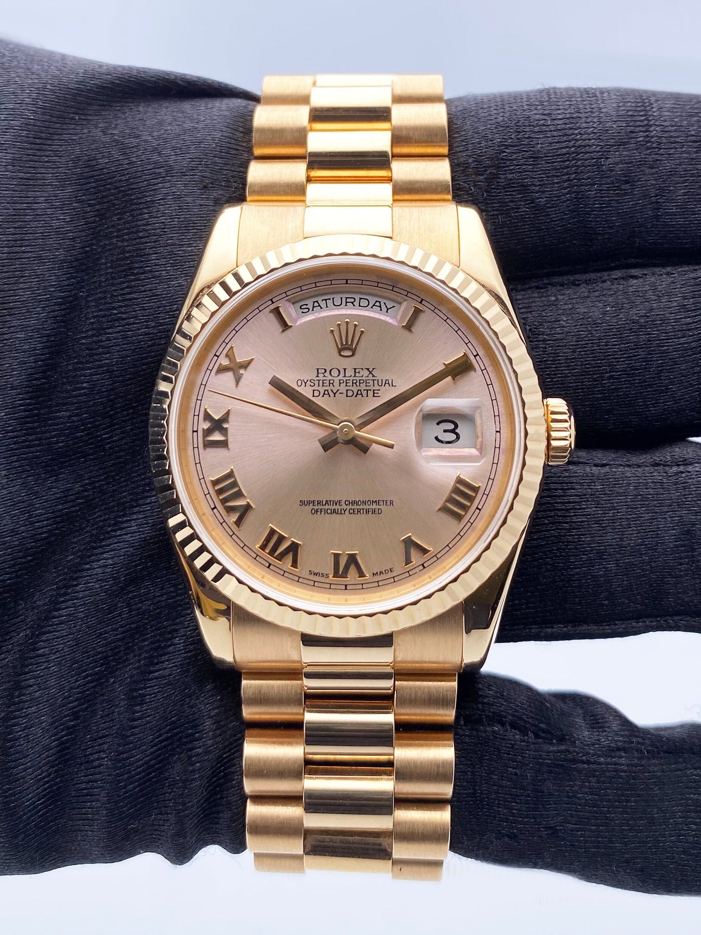 Rolex Day Date 118235 Pink Dial 18k Rose Gold Mens Watch