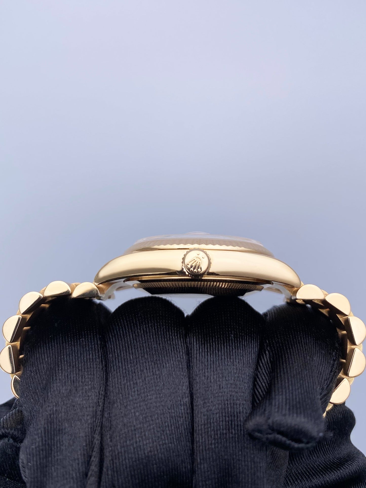 Rolex Day Date 118235 Pink Dial 18k Rose Gold Mens Watch