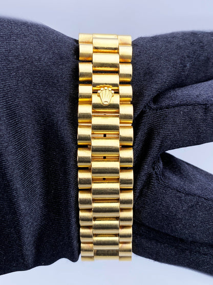Rolex Day-Date 118238 Diamond Pink Dial Mens Watch Box Papers