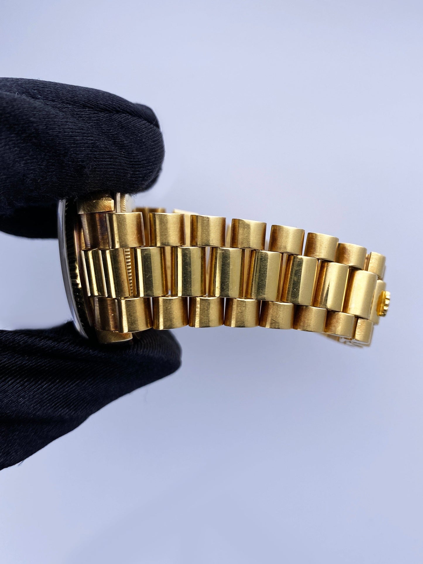 Rolex Day Date 18038 Blue Vignette Diamond Dial Yellow Gold Mens Watch
