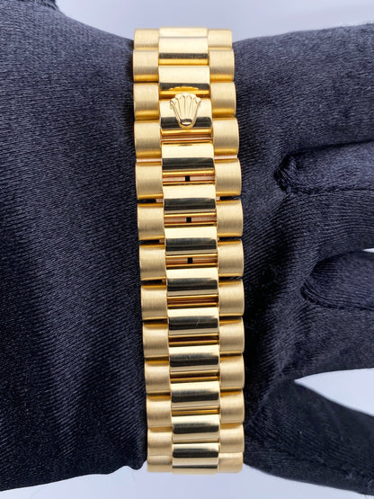 Rolex Day Date 18238 18K Yellow Gold Mens Watch