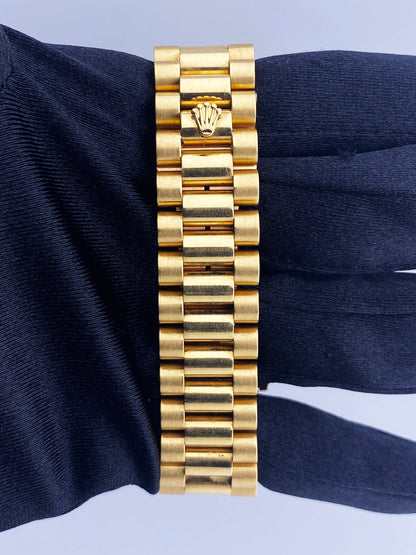 Rolex Day Date 18238 President Diamond Dial Mens Watch - Wristwatch