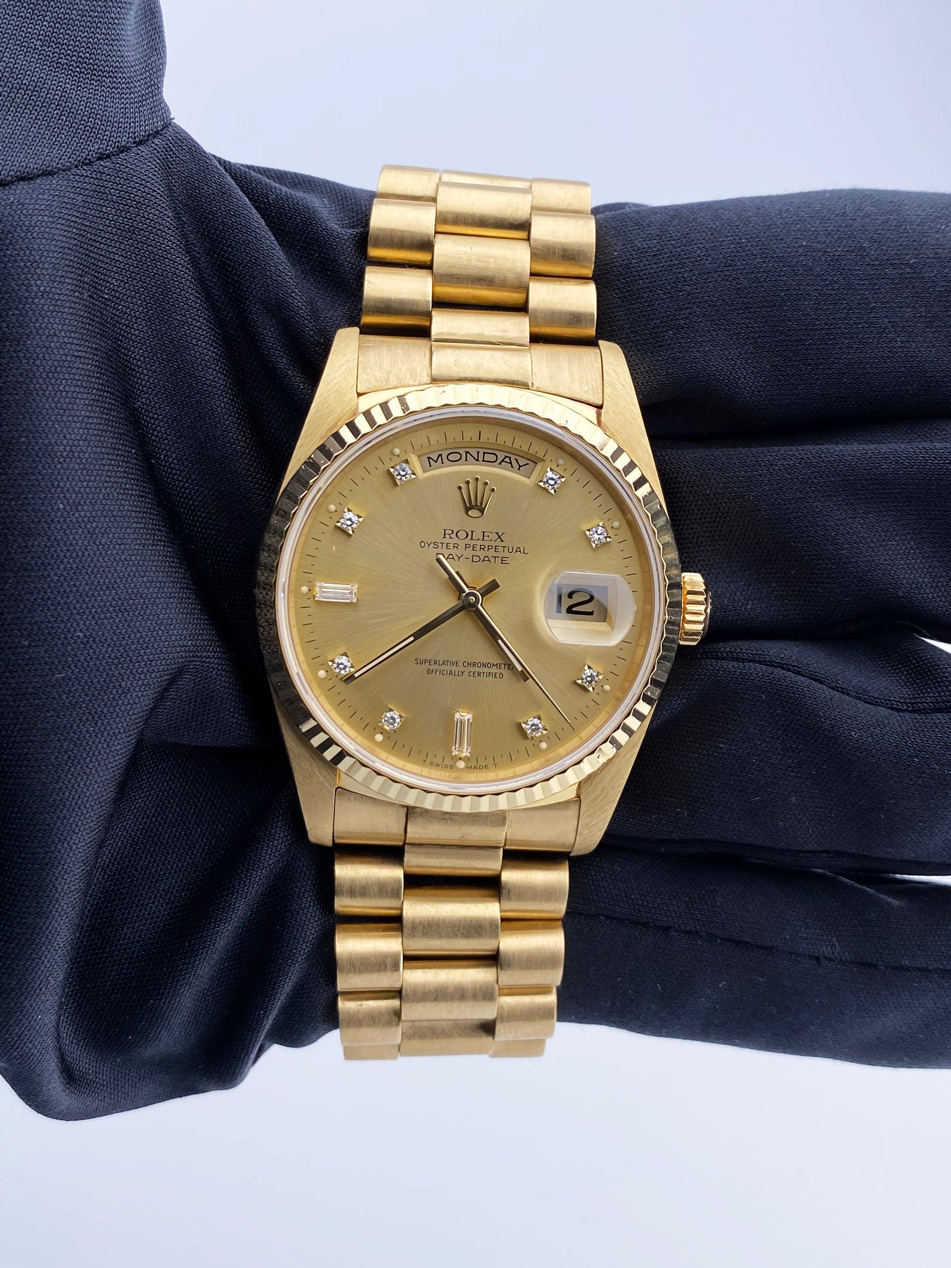 Rolex Day Date 18238 President Diamond Dial Mens Watch - Wristwatch
