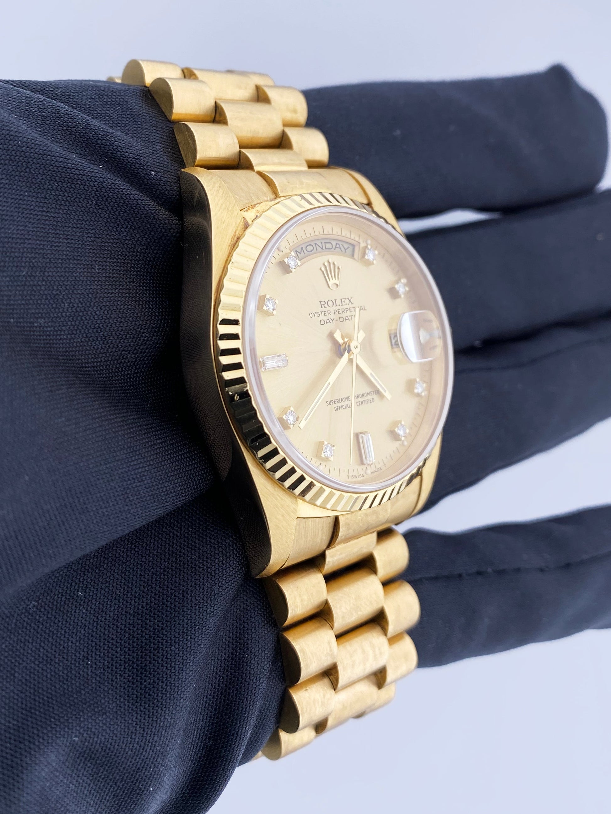 Rolex Day Date 18238 President Diamond Dial Mens Watch - Wristwatch