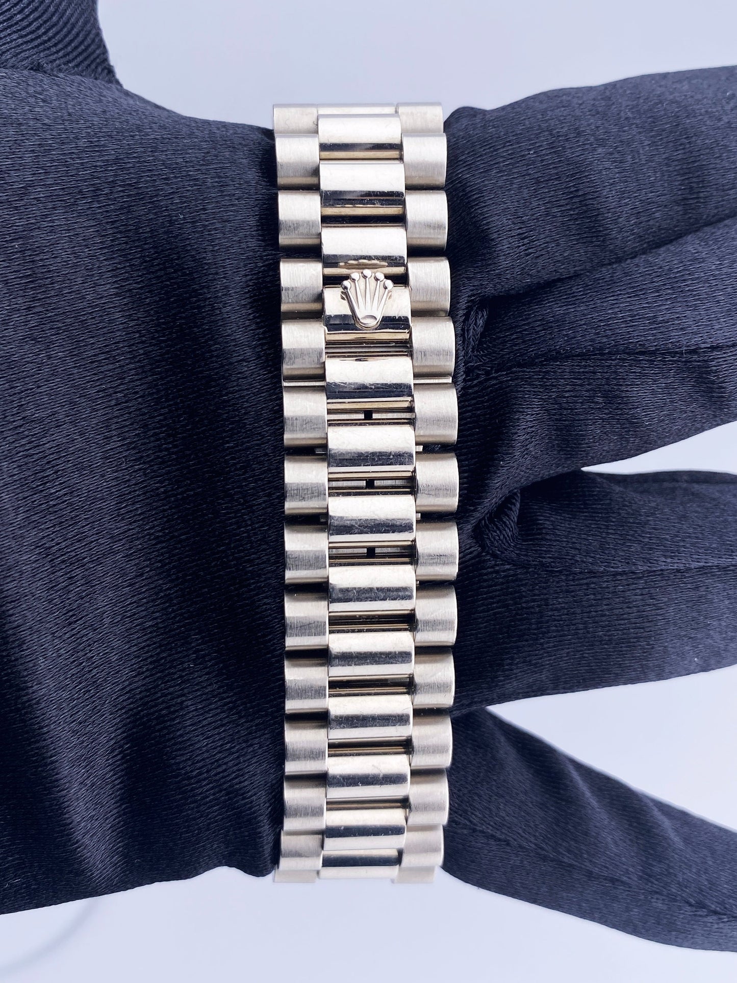 Rolex Day Date 18239 18K White Gold Diamond Dial Mens Watch - Wristwatch