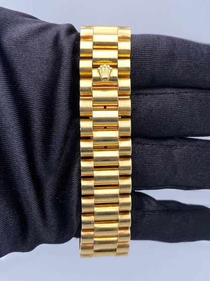 Rolex Day-Date 18388 Diamond 18K Yellow Gold Mens Watch