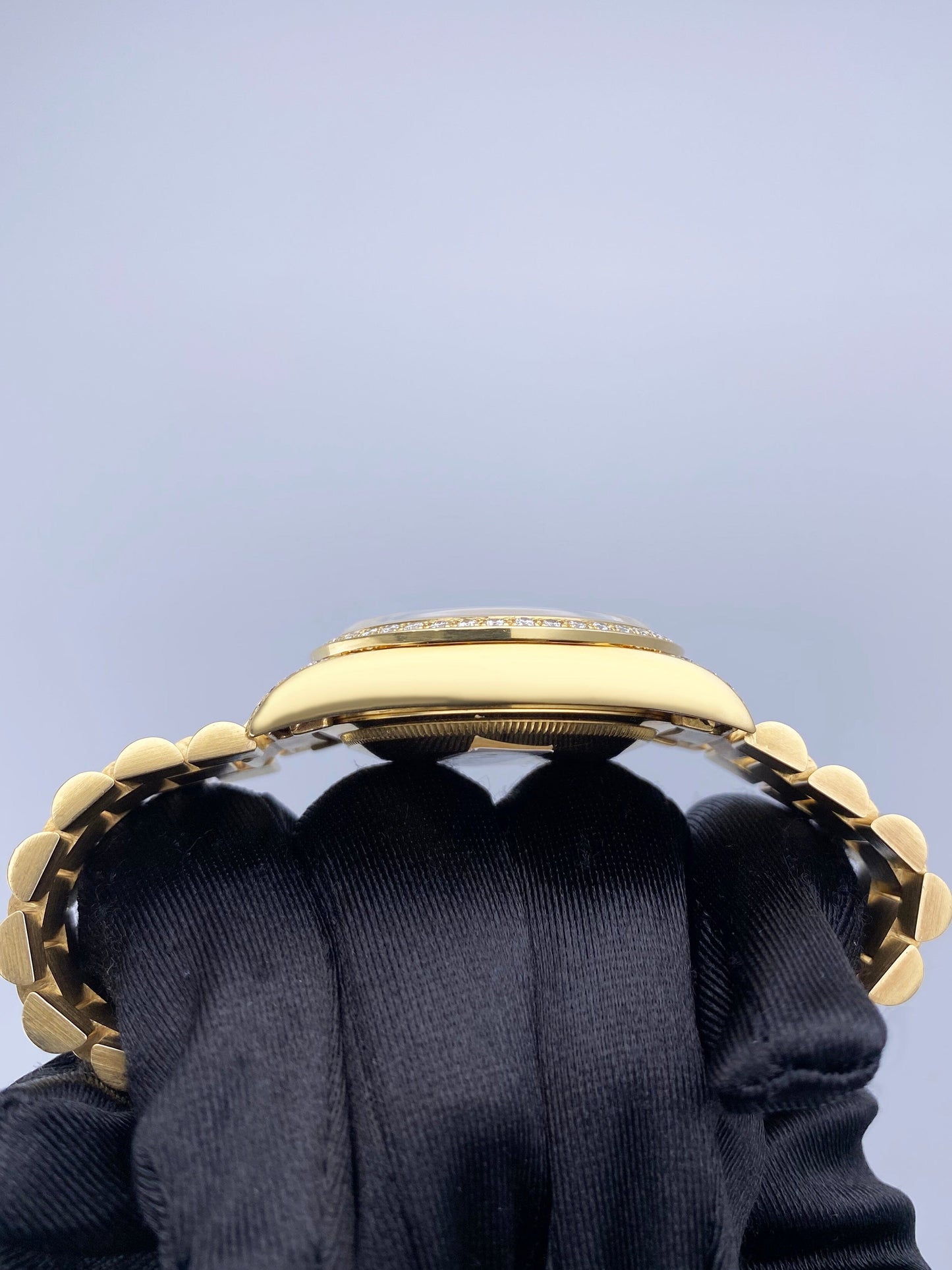 Rolex Day-Date 18388 Diamond 18K Yellow Gold Mens Watch