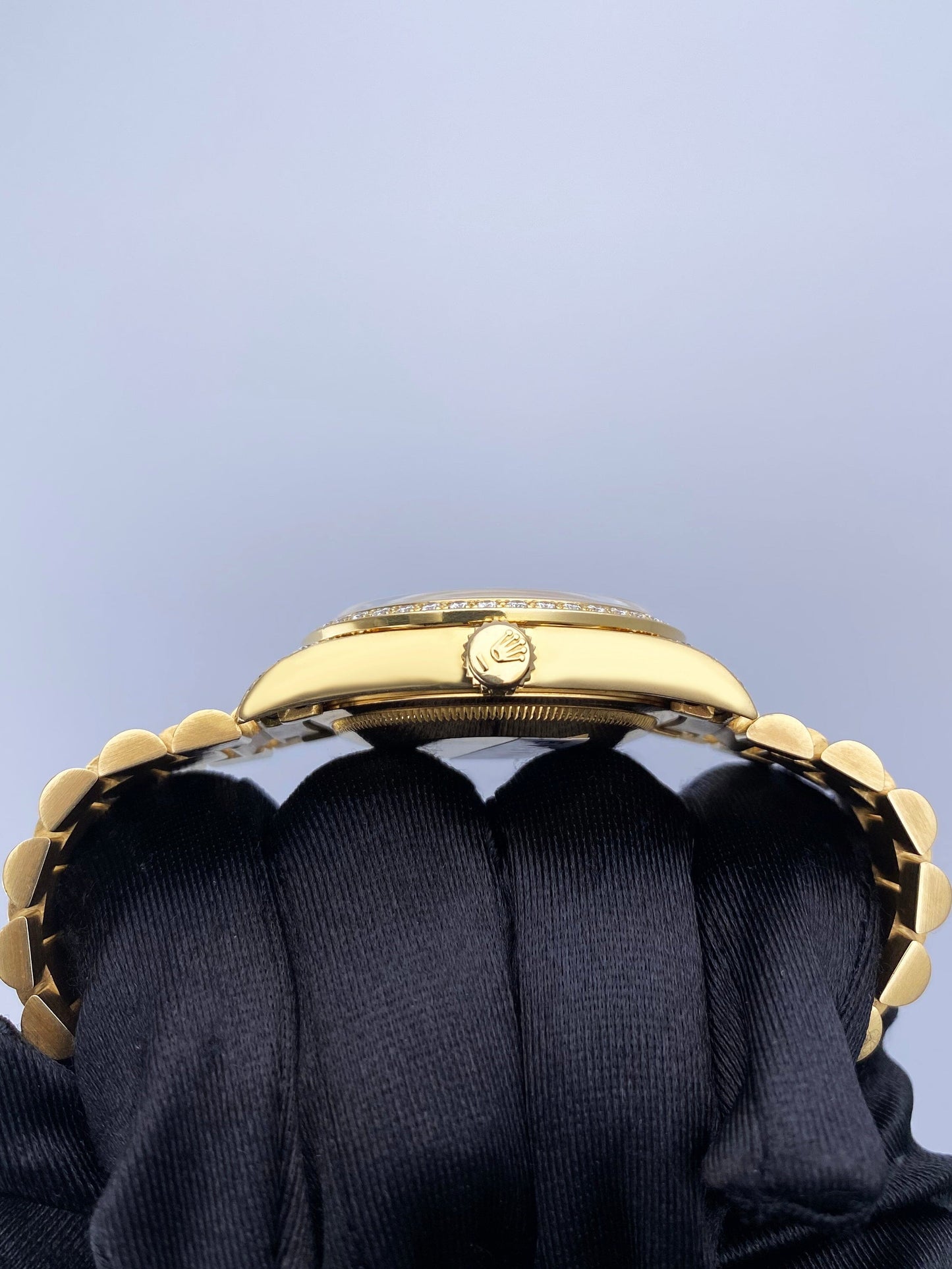 Rolex Day-Date 18388 Diamond 18K Yellow Gold Mens Watch