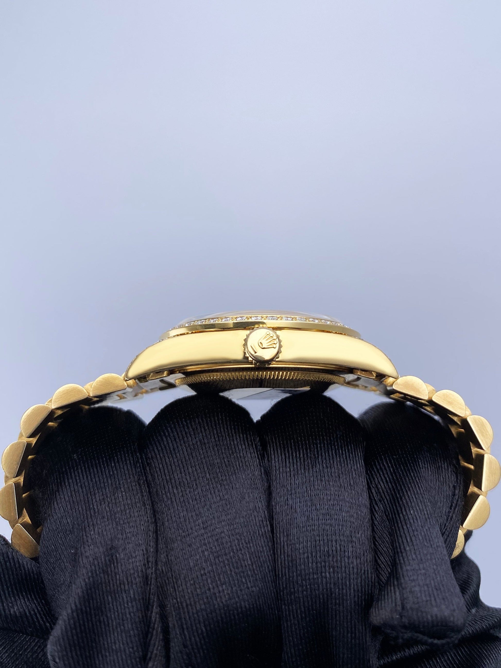 Rolex Day-Date 18388 Diamond 18K Yellow Gold Mens Watch