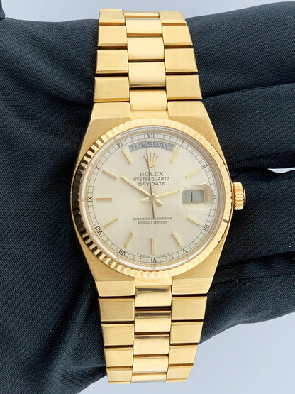 Rolex Day Date Oysterquartz 19018 18K Yellow Gold Mens Watch - Wristwatch