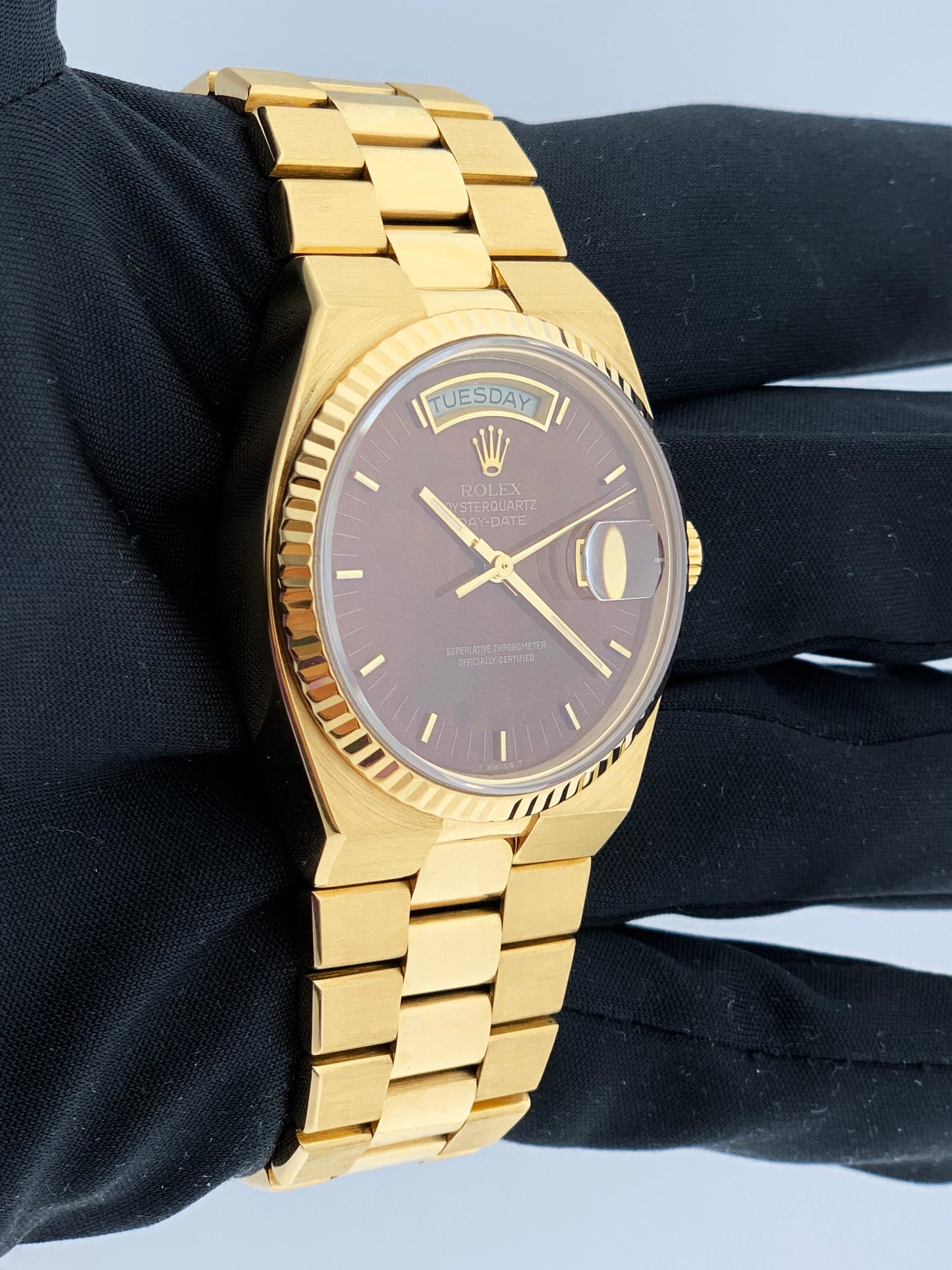 Rolex Day Date Oysterquartz 19018 18K Yellow Gold Wood Dial Mens Watch - Wristwatch