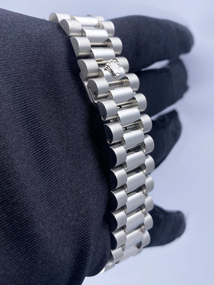 Rolex Day-Date President 18346 Platinum Diamond Mens Watch