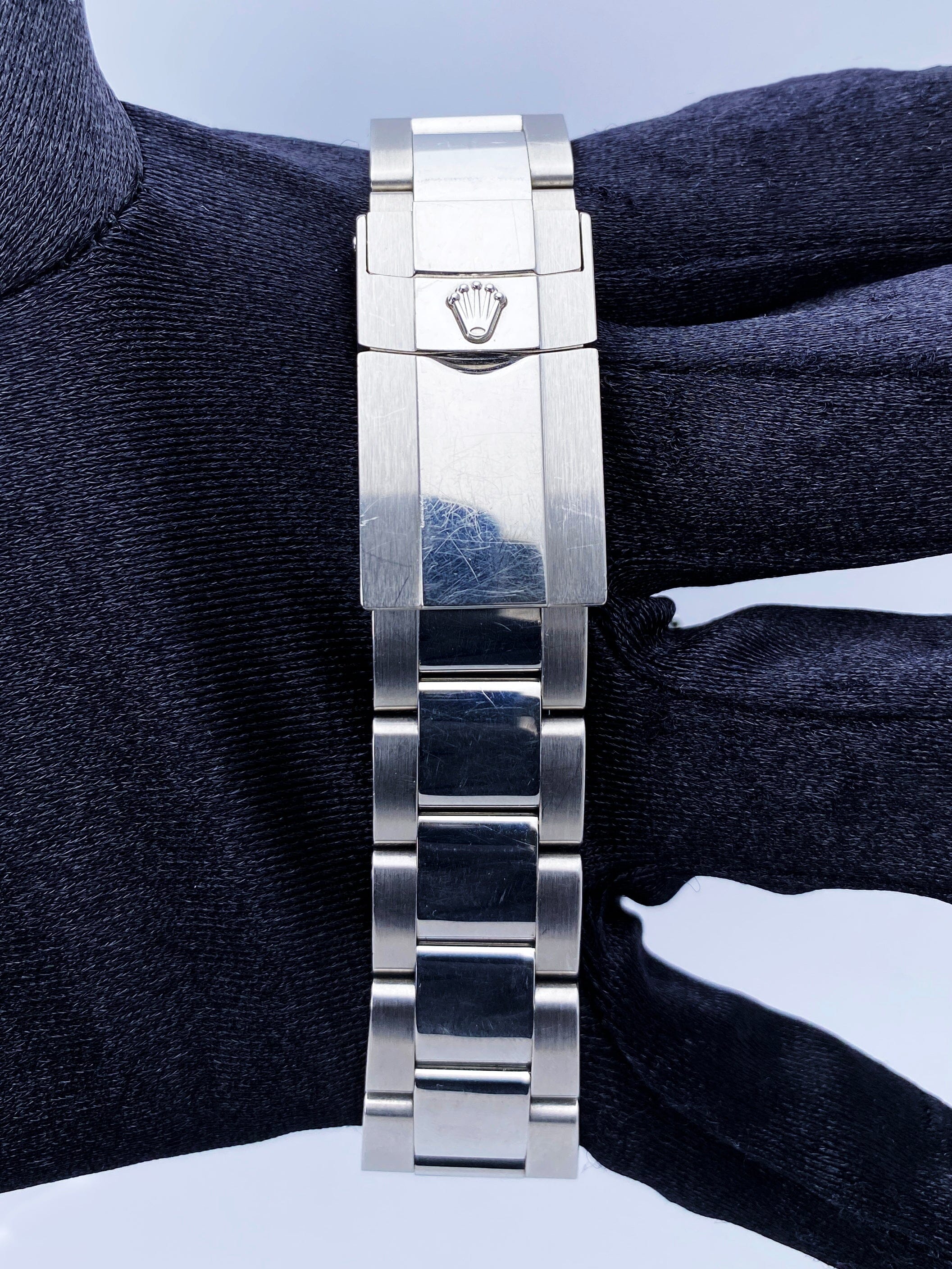 Rolex Daytona 116520 Black Dial Engraved Mens Watch – Phigora