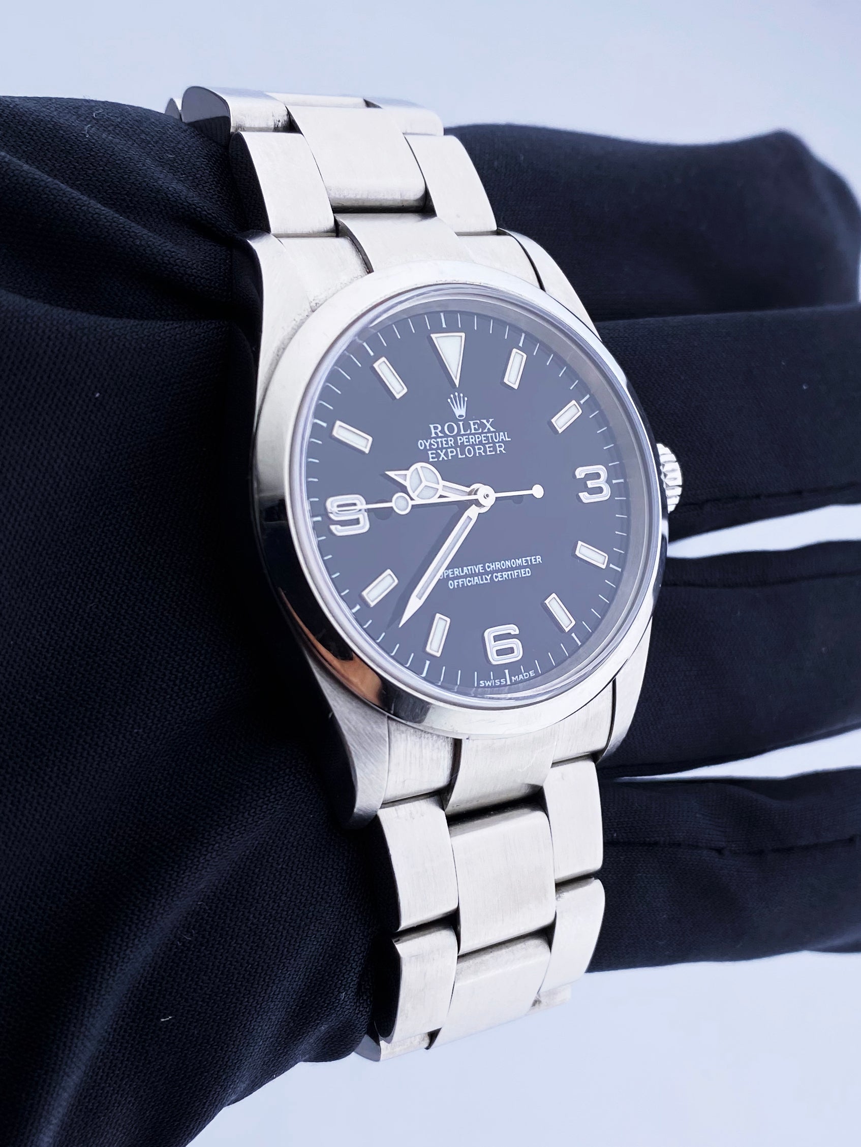 Rolex Explorer 114270 Steel Mens Watch Box & Papers