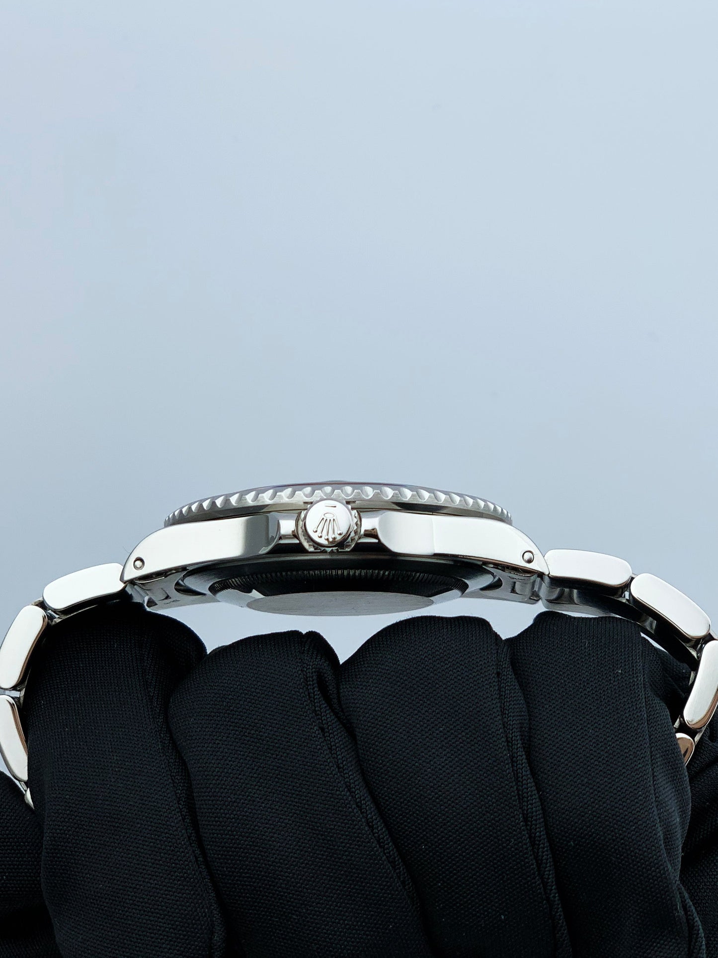 Rolex GMT Master 16700 Pepsi Bezel Mens Watch