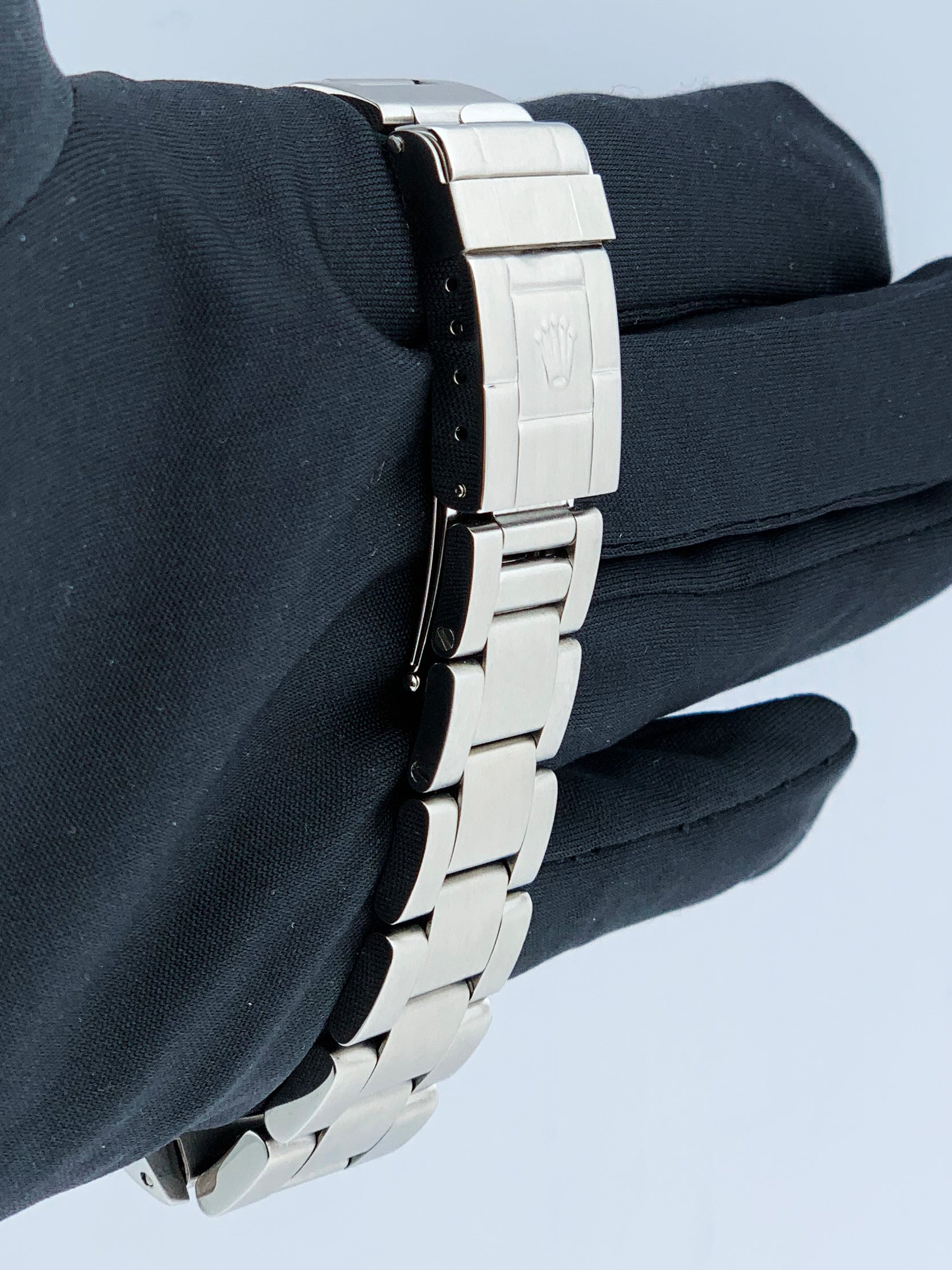 Rolex GMT Master 16700 Pepsi Bezel Mens Watch