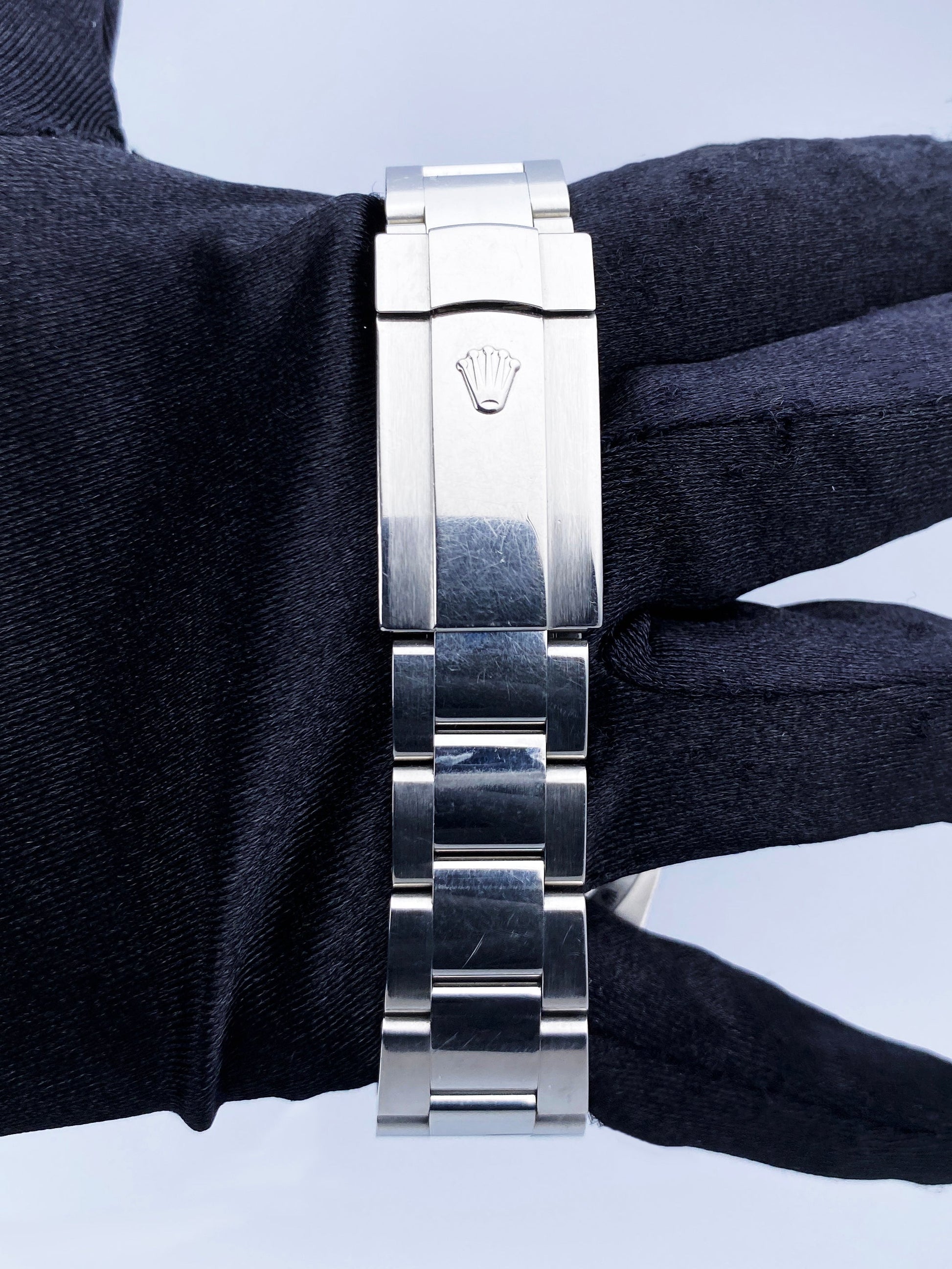 Rolex Milgauss 116400GV Black Dial Mens Watch - Virtual