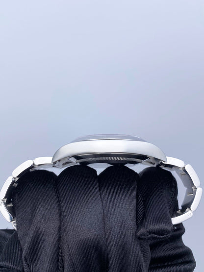 Rolex Oyster Perpetual 114300 Red Grape Dial Mens Watch Box Papers