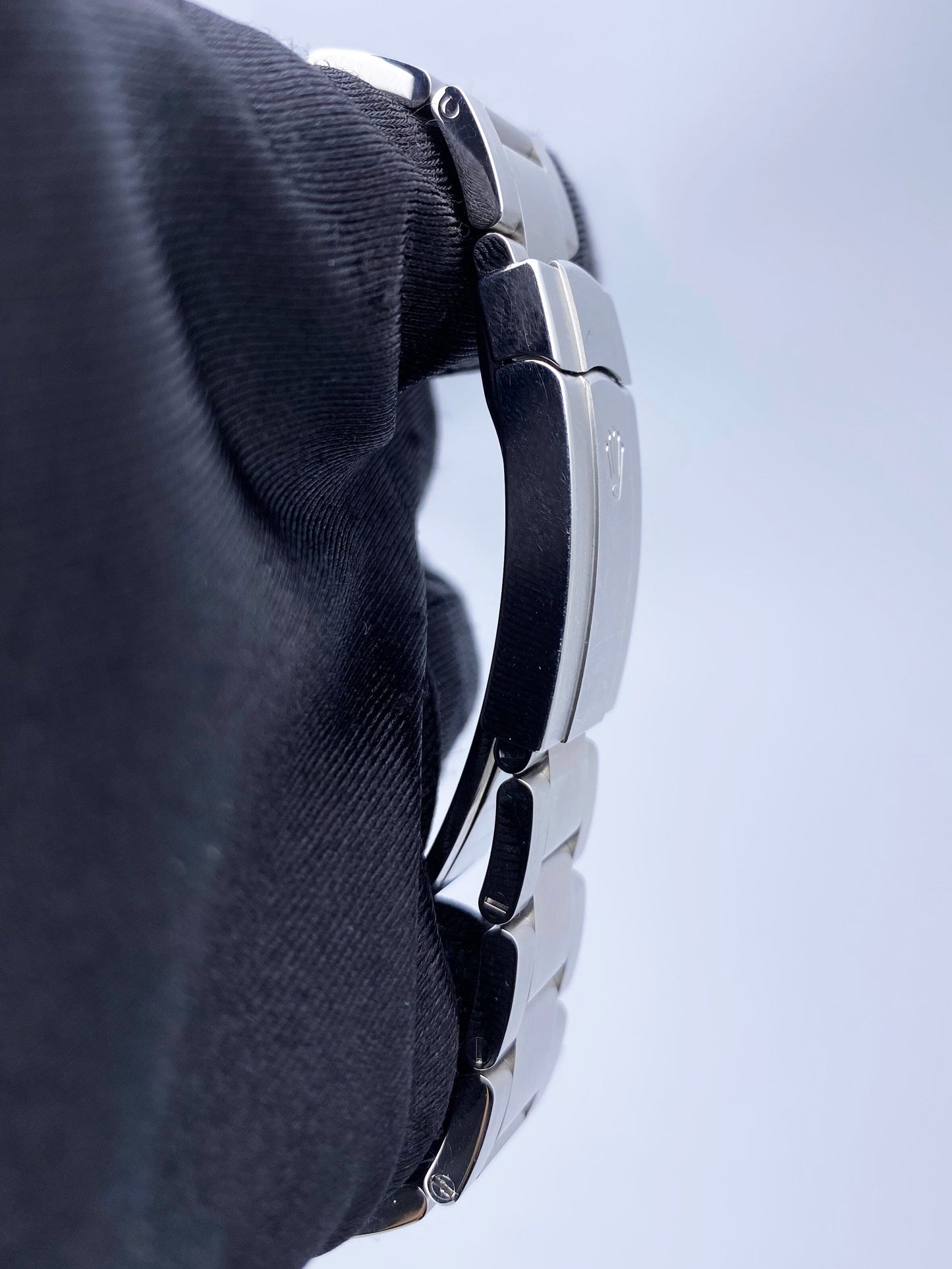 Rolex Oyster Perpetual 114300 Red Grape Dial Mens Watch Box Papers