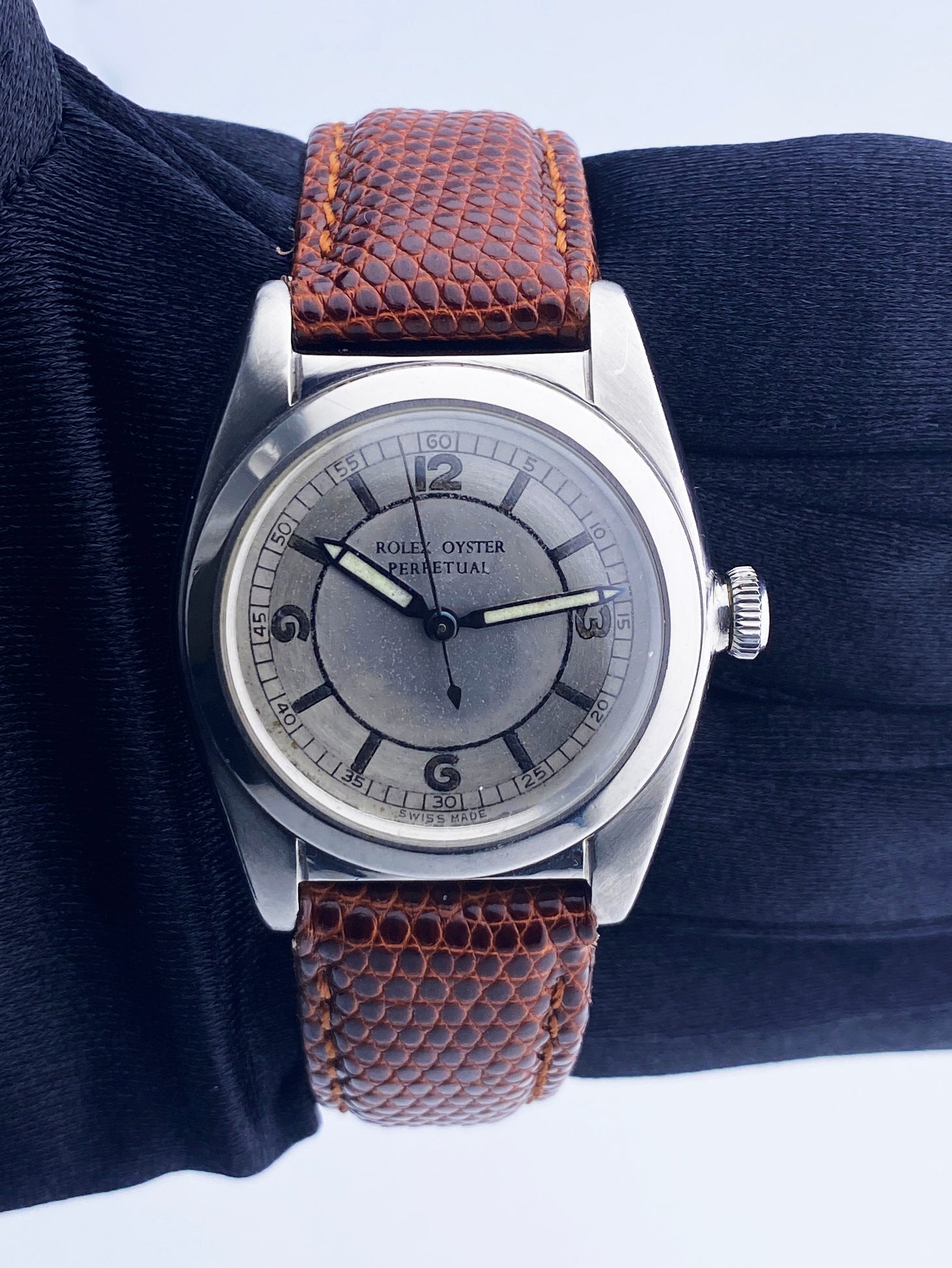 Rolex Oyster Perpetual 2940 Bubbleback Mens Watch | Phigora