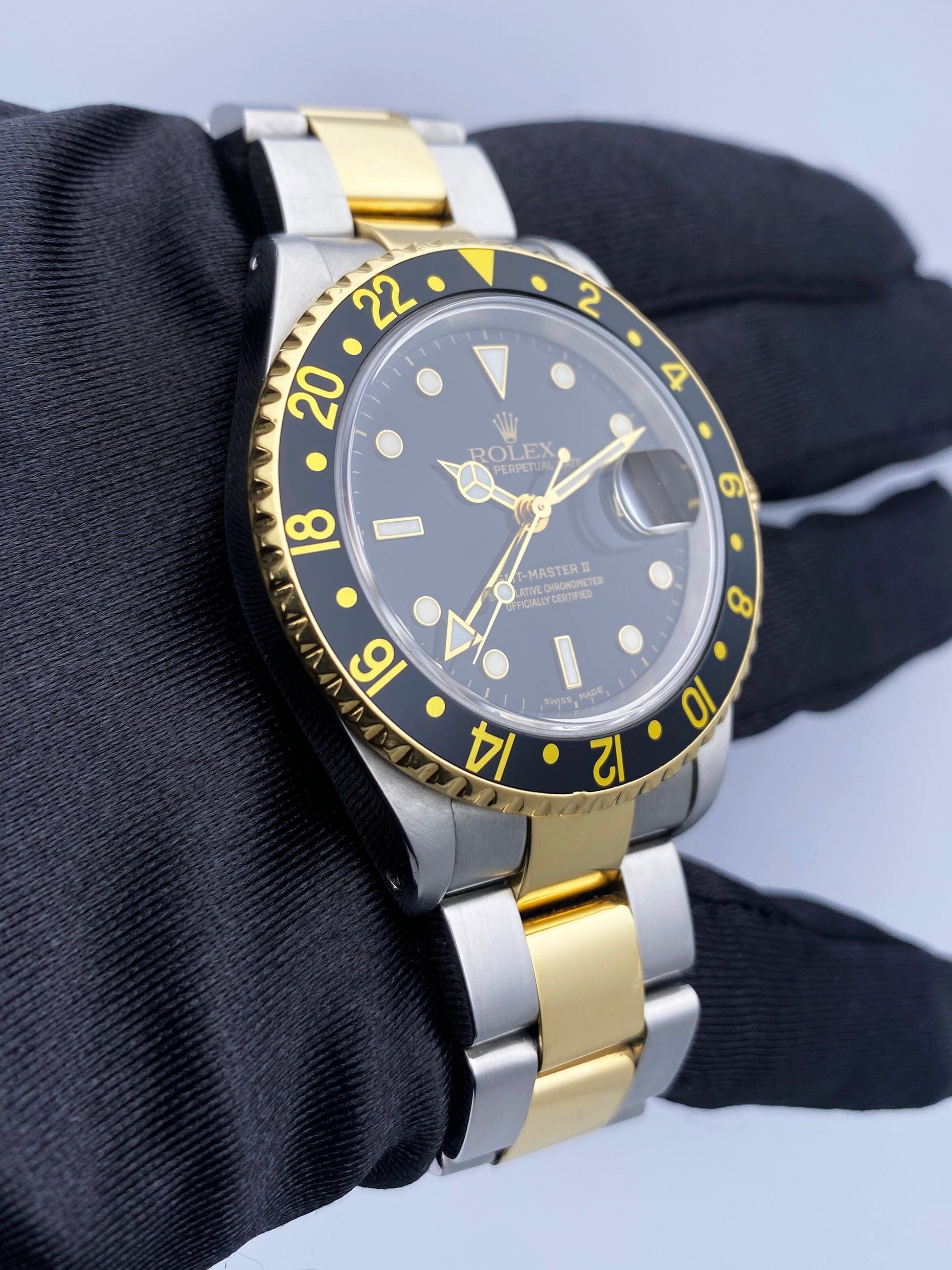 Rolex Oyster Perpetual Date GMT Master ll 16713 Mens Watch