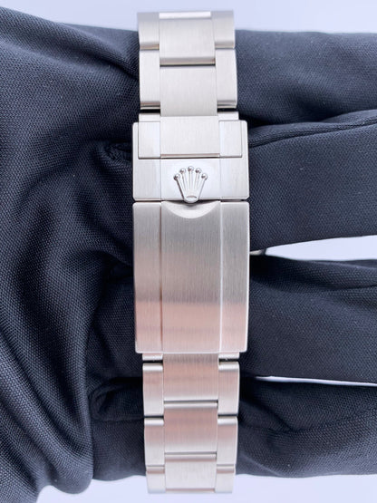Rolex Oyster perpetual Explorer 214270 Men's Watch Box & Papers