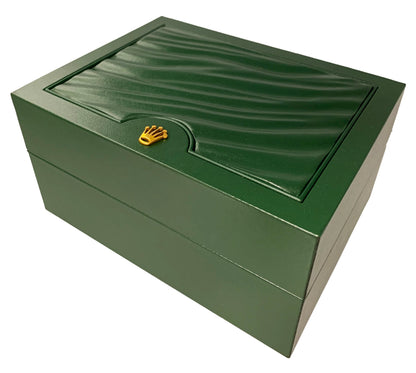 Rolex Oyster Perpetual Sea-Dweller 16610 Mens Watch Box & Papers