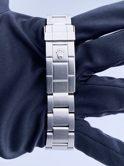Rolex Oyster Perpetual Sea-Dweller 16610 Mens Watch Box & Papers