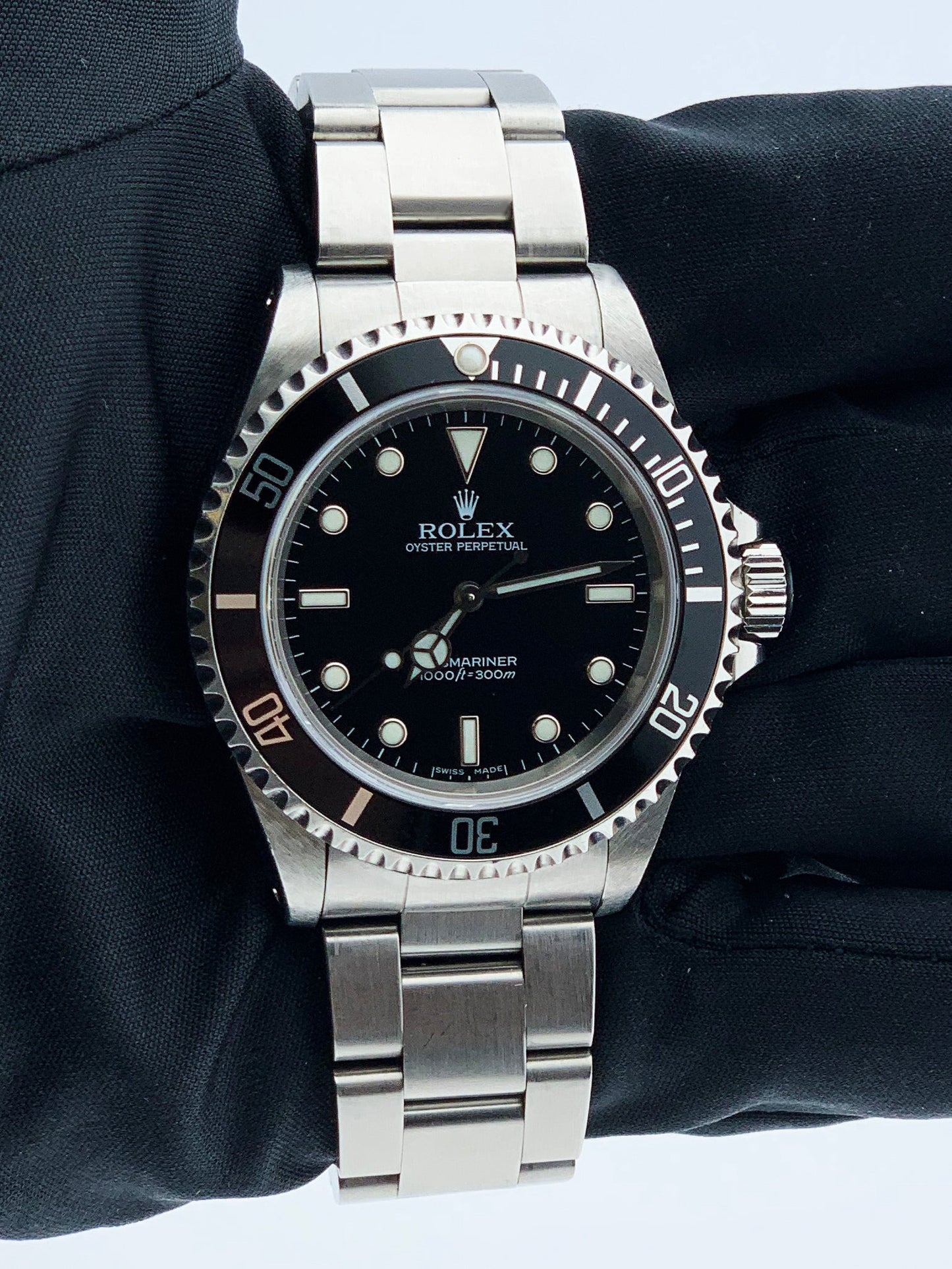 Rolex Oyster Perpetual Submariner 14060M Mens Watch