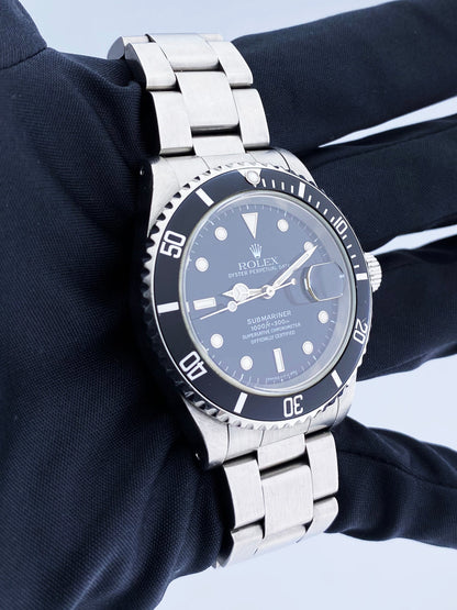 Rolex Oyster Perpetual Submariner 16610 Men's Watch Box & Papers